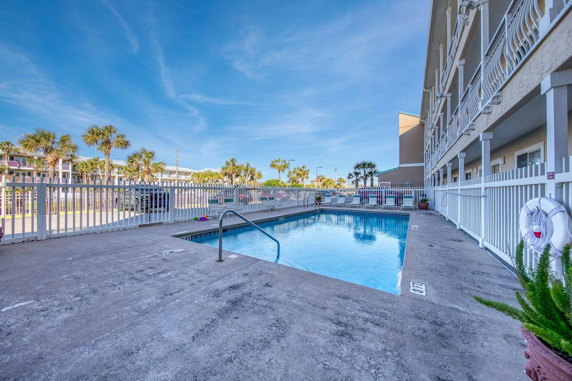 CRYSTAL SANDS CONDO - Residential