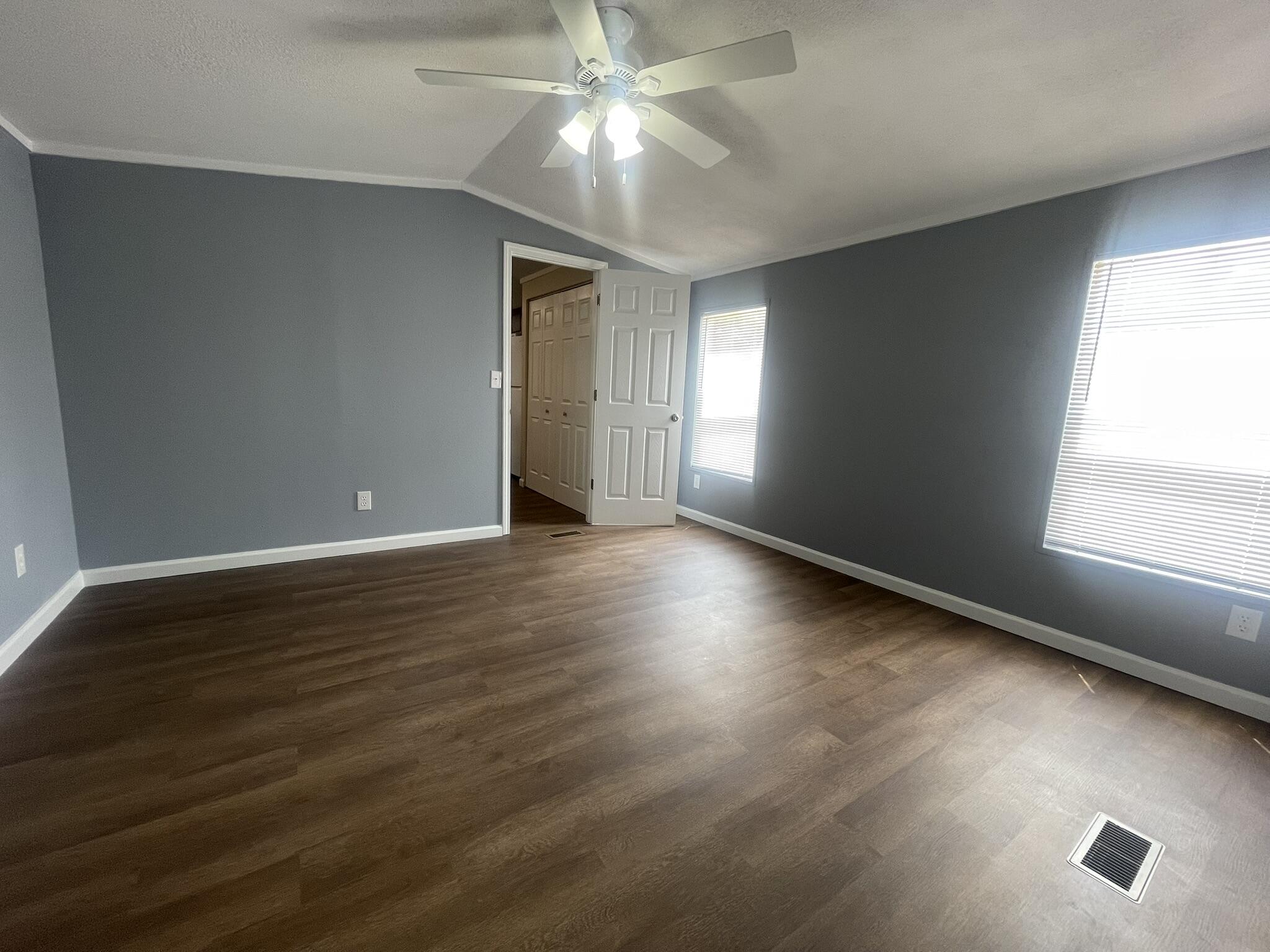 METES & BOUNDS - Residential Lease