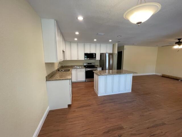 CRESCENT SHORES COM - Residential Lease