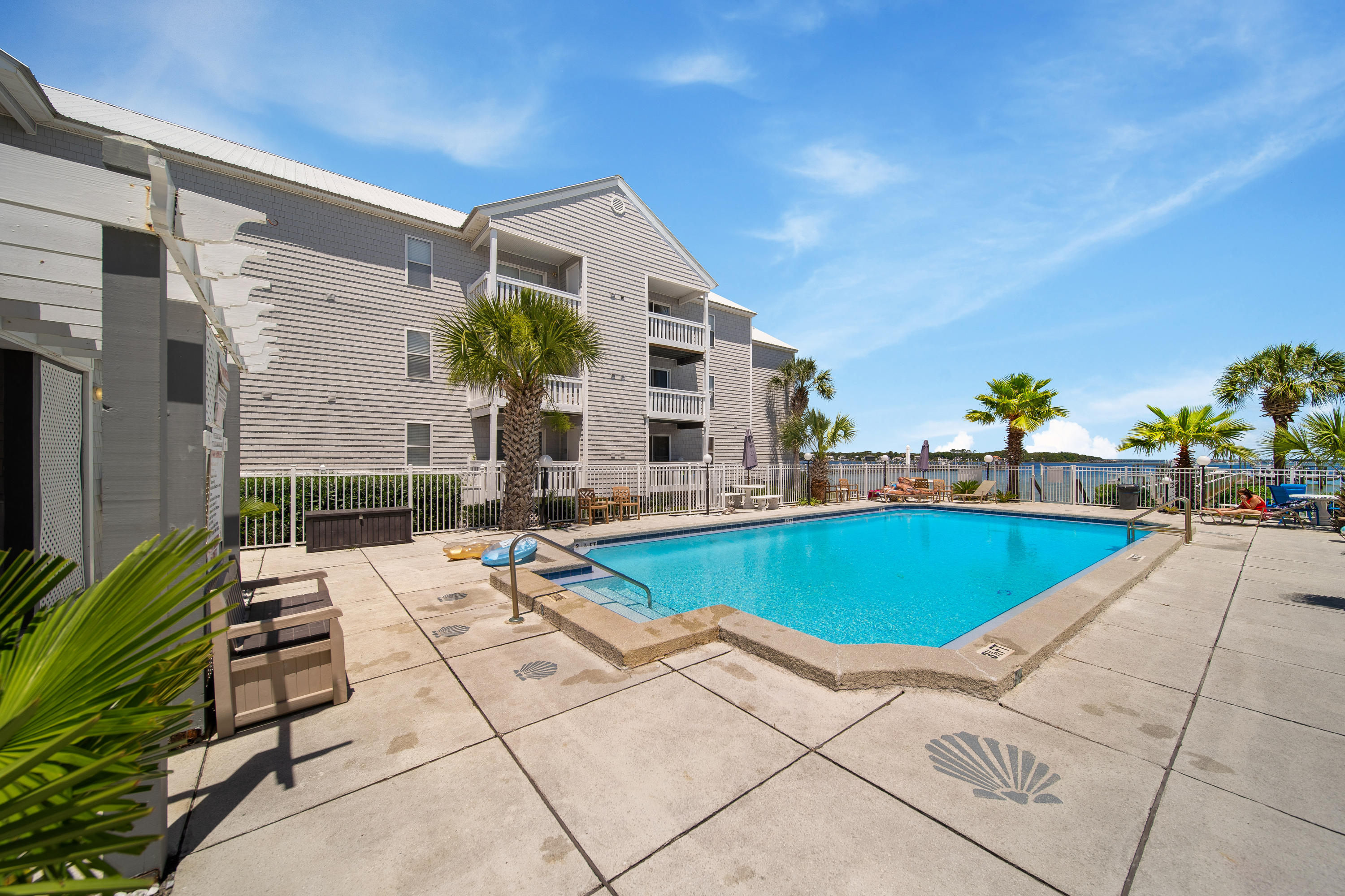 HERMITAGE CONDOMINIUM - Residential