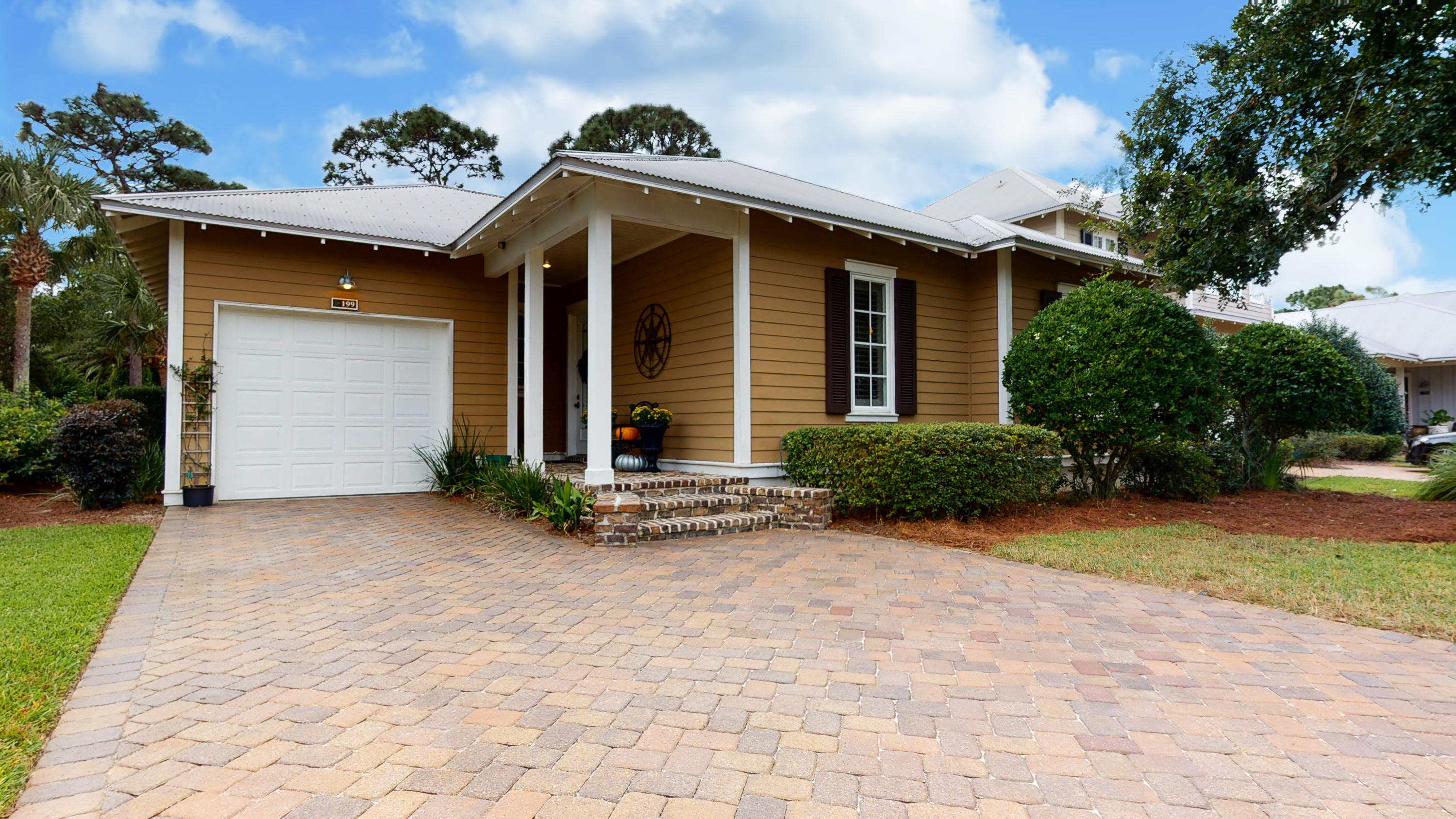 CARSON OAKS - Residential