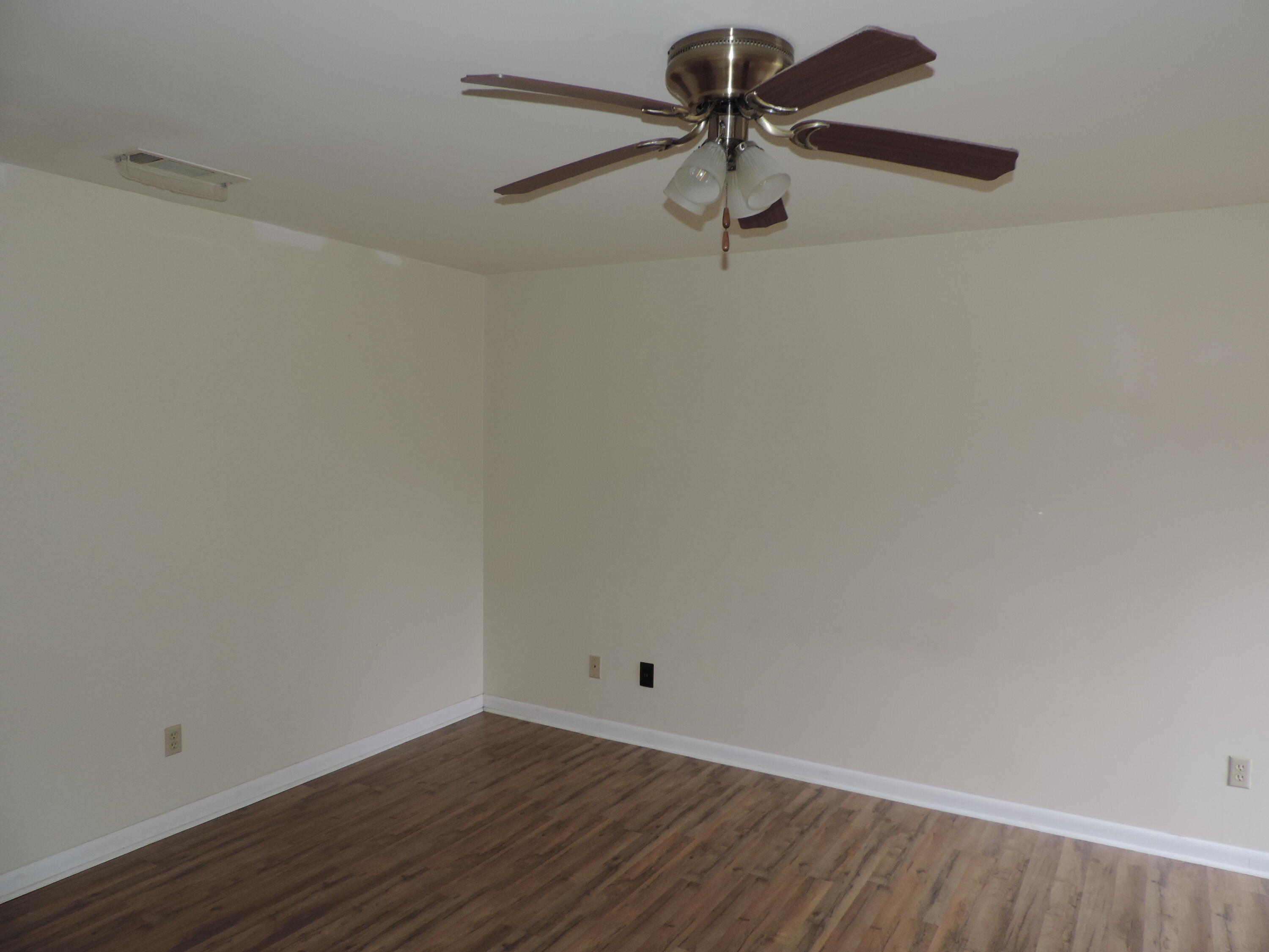 HERITAGE HILLS UNIT 1 - Residential