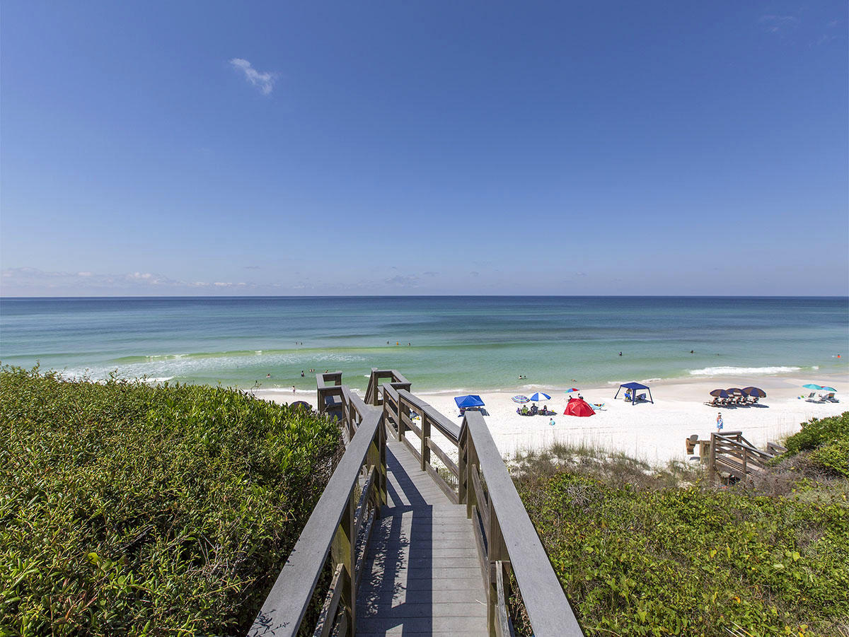 BOOTH BAY T/H - Residential