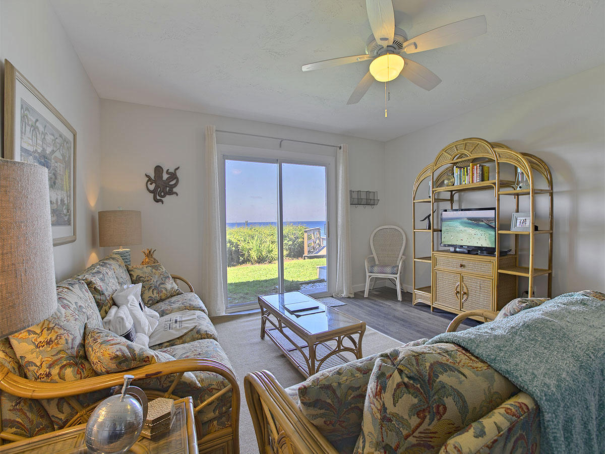 BOOTH BAY T/H - Residential