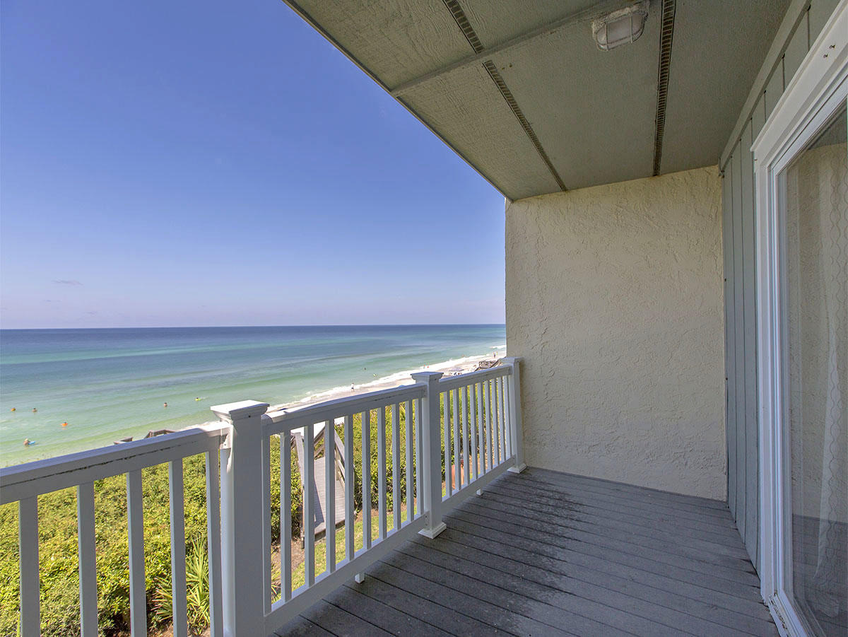 BOOTH BAY T/H - Residential