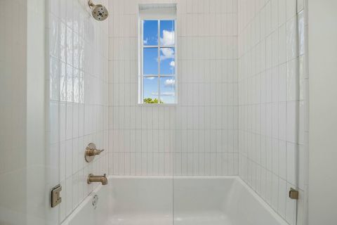 listing image 119