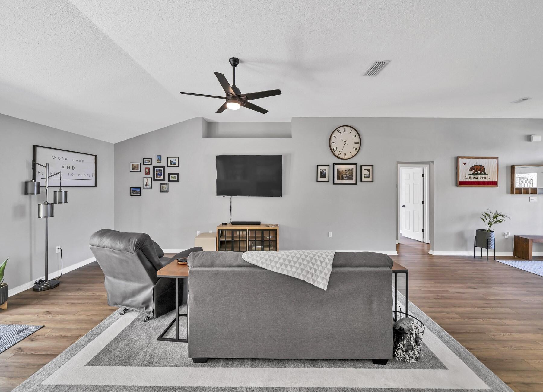 SKY RIDGE ESTATES 1ST ADD - Residential