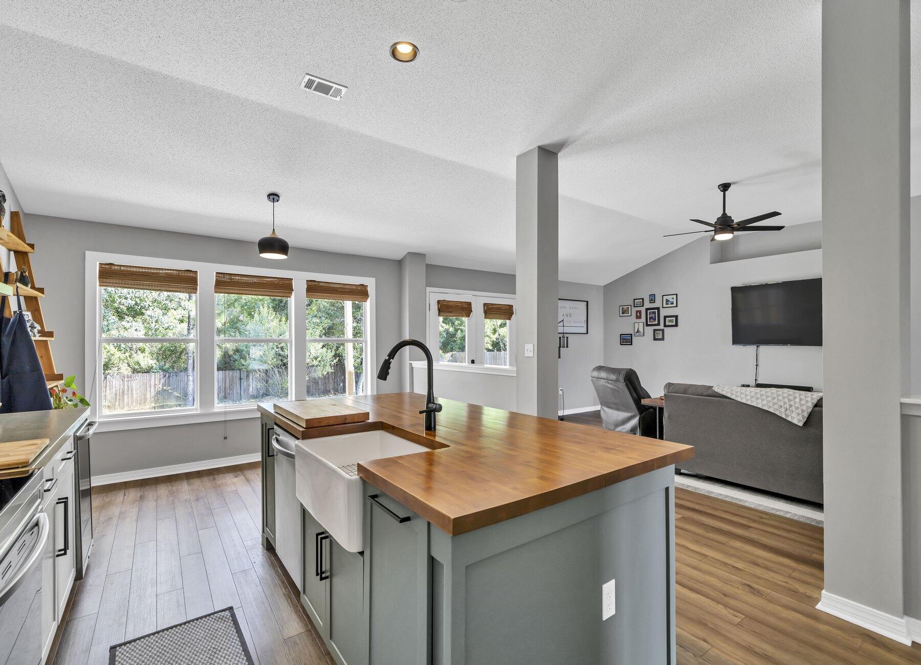 SKY RIDGE ESTATES 1ST ADD - Residential