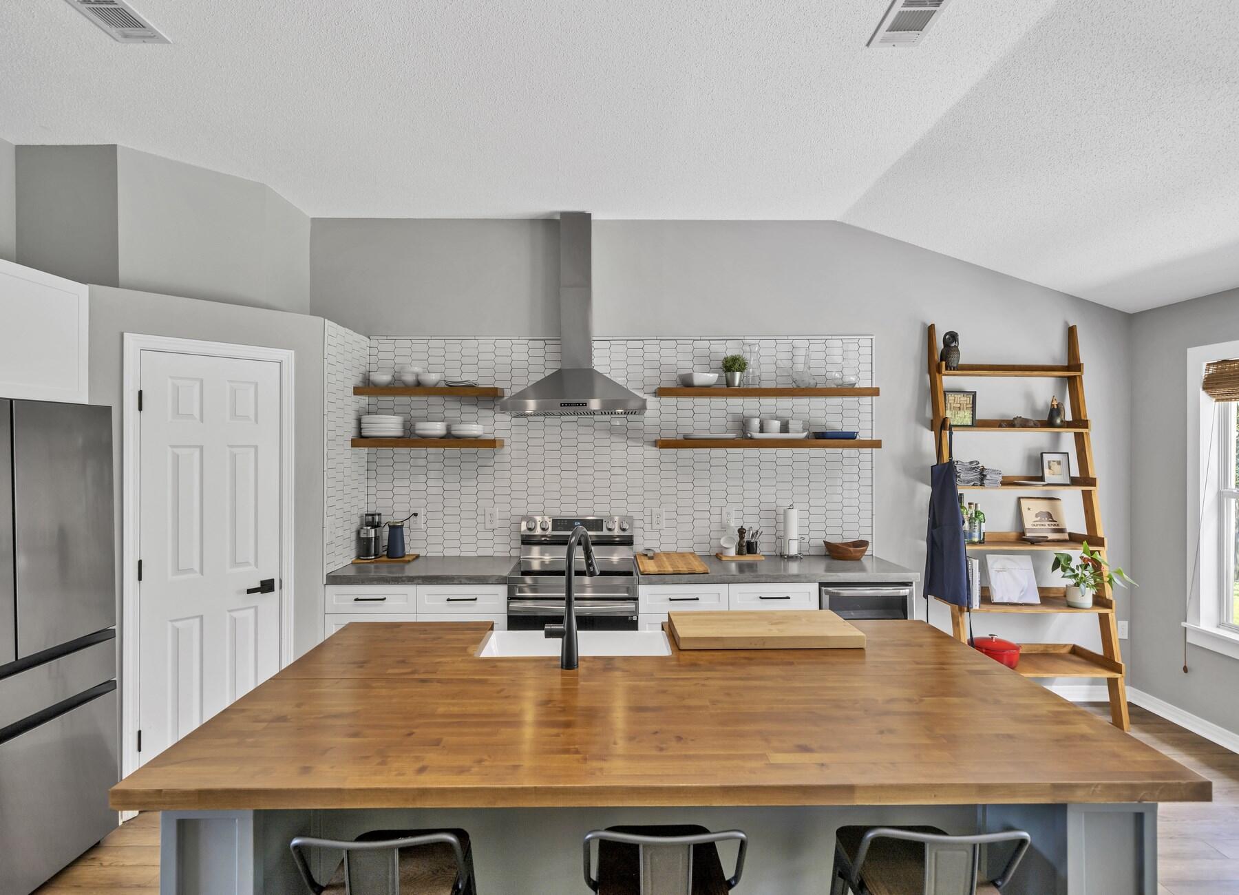 SKY RIDGE ESTATES 1ST ADD - Residential