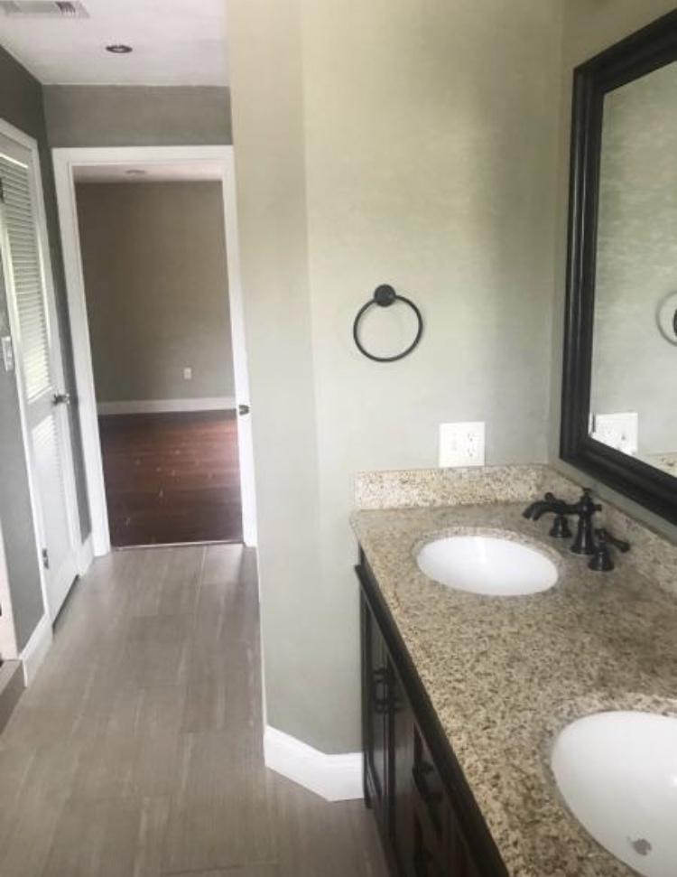 1st Spring Lake add to Kelly Homes Subd Lot1 BLK E - Residential