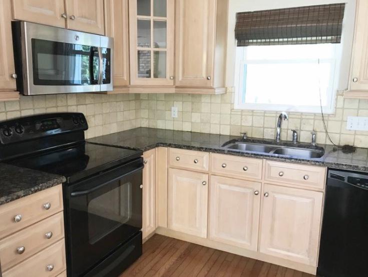 1st Spring Lake add to Kelly Homes Subd Lot1 BLK E - Residential