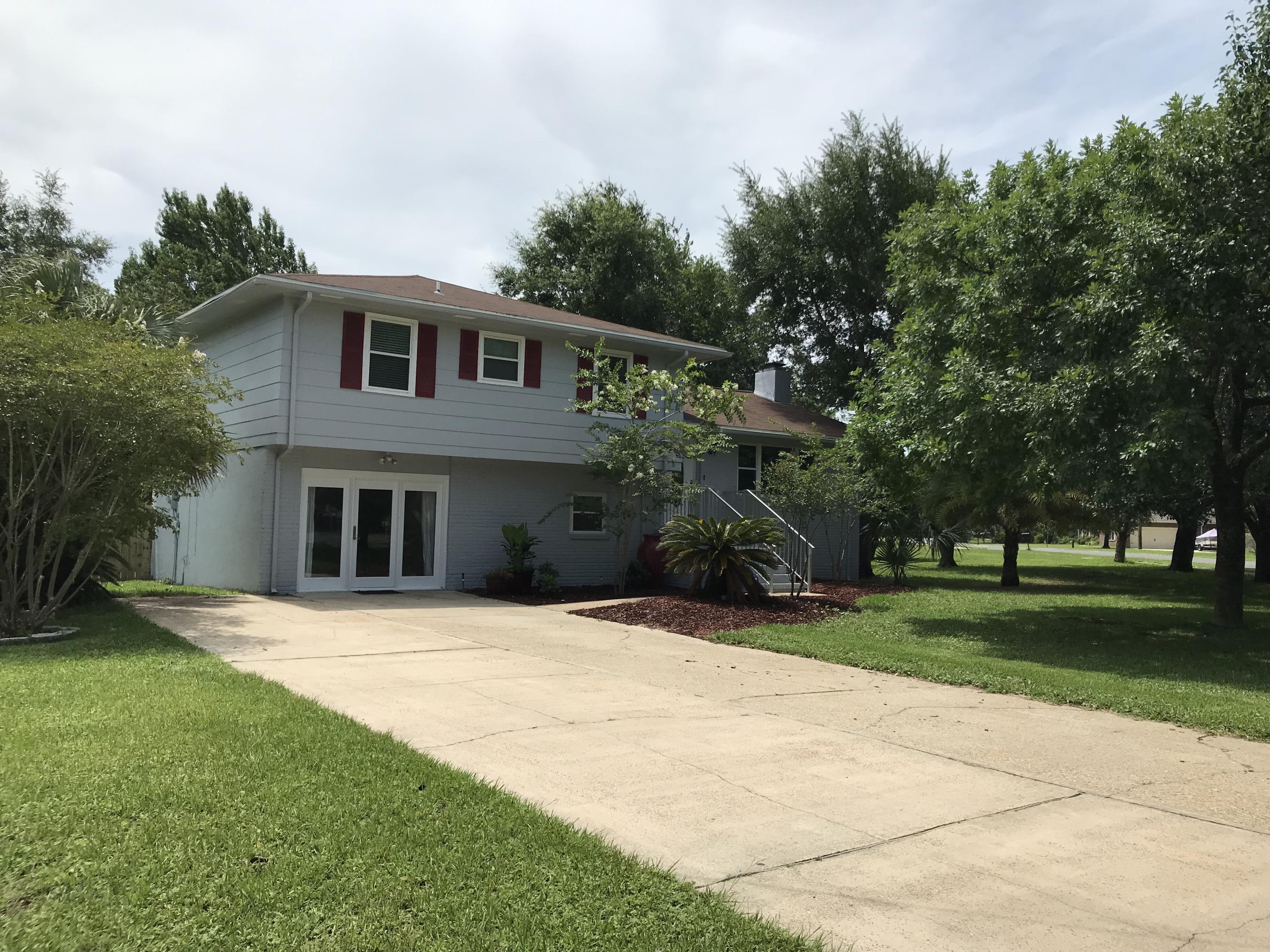 1st Spring Lake add to Kelly Homes Subd Lot1 BLK E - Residential