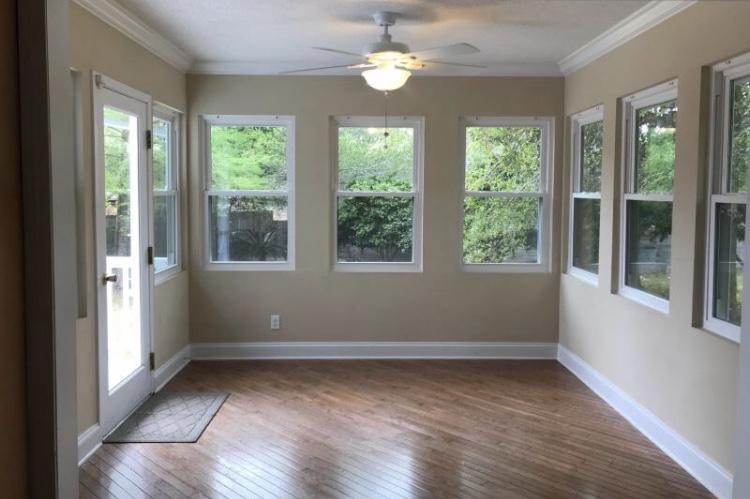 1st Spring Lake add to Kelly Homes Subd Lot1 BLK E - Residential