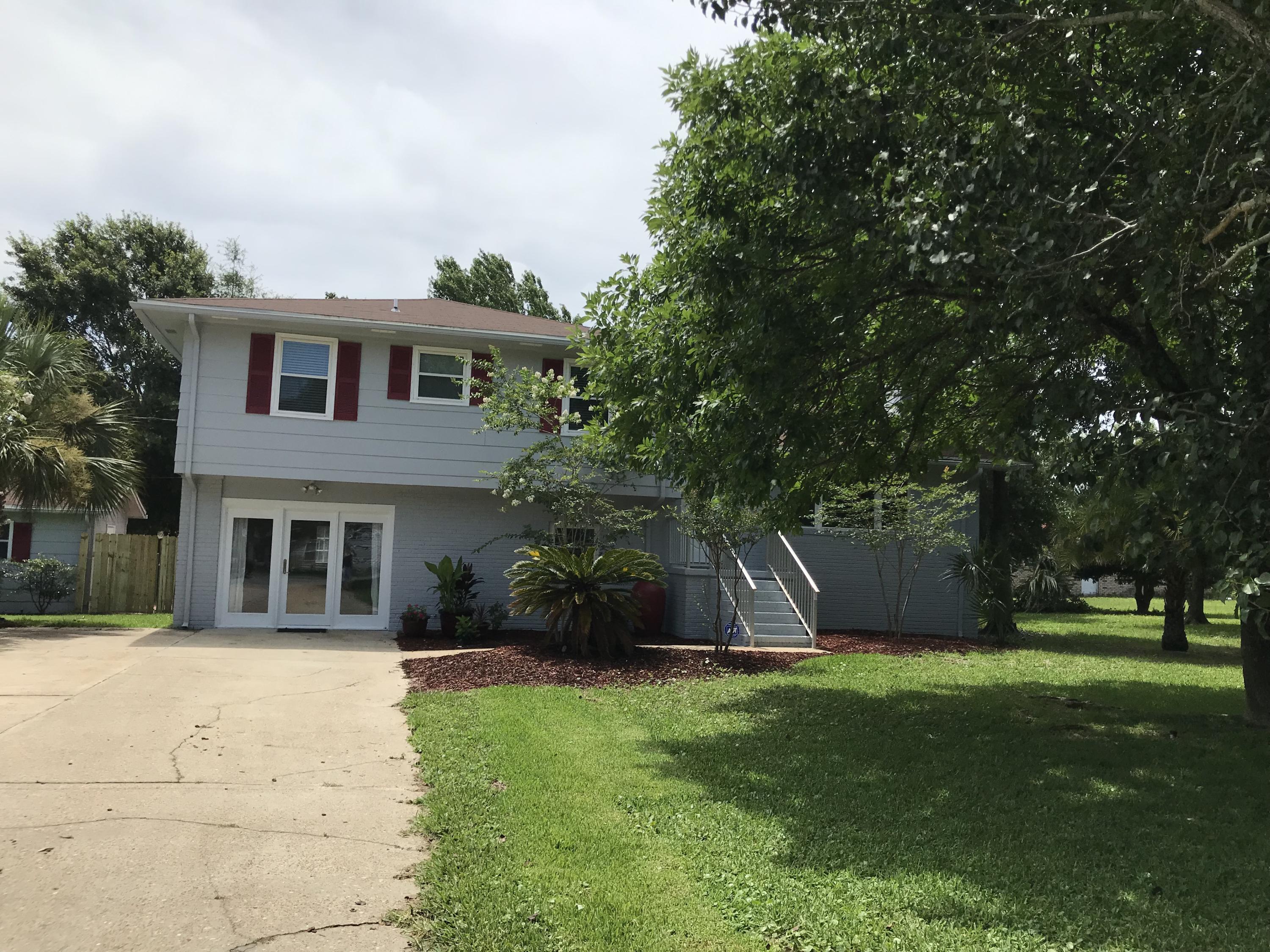 1st Spring Lake add to Kelly Homes Subd Lot1 BLK E - Residential