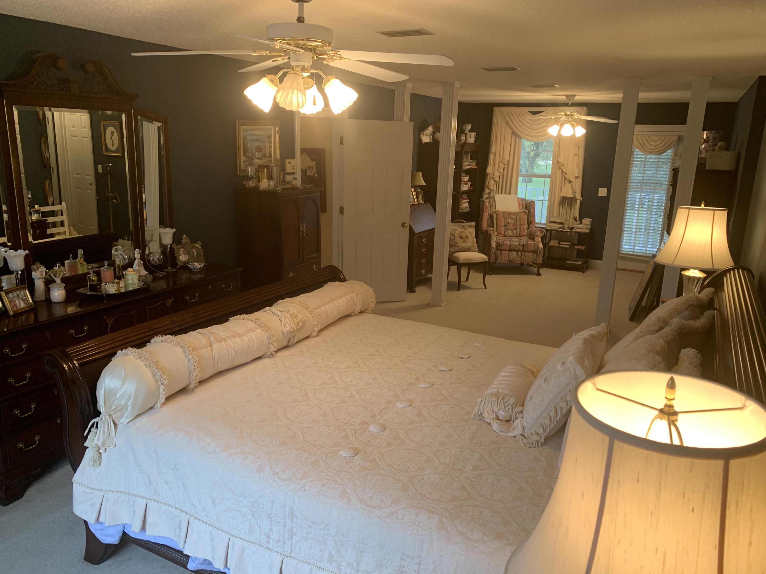 LAKE LORRAINE ESTATES - Residential