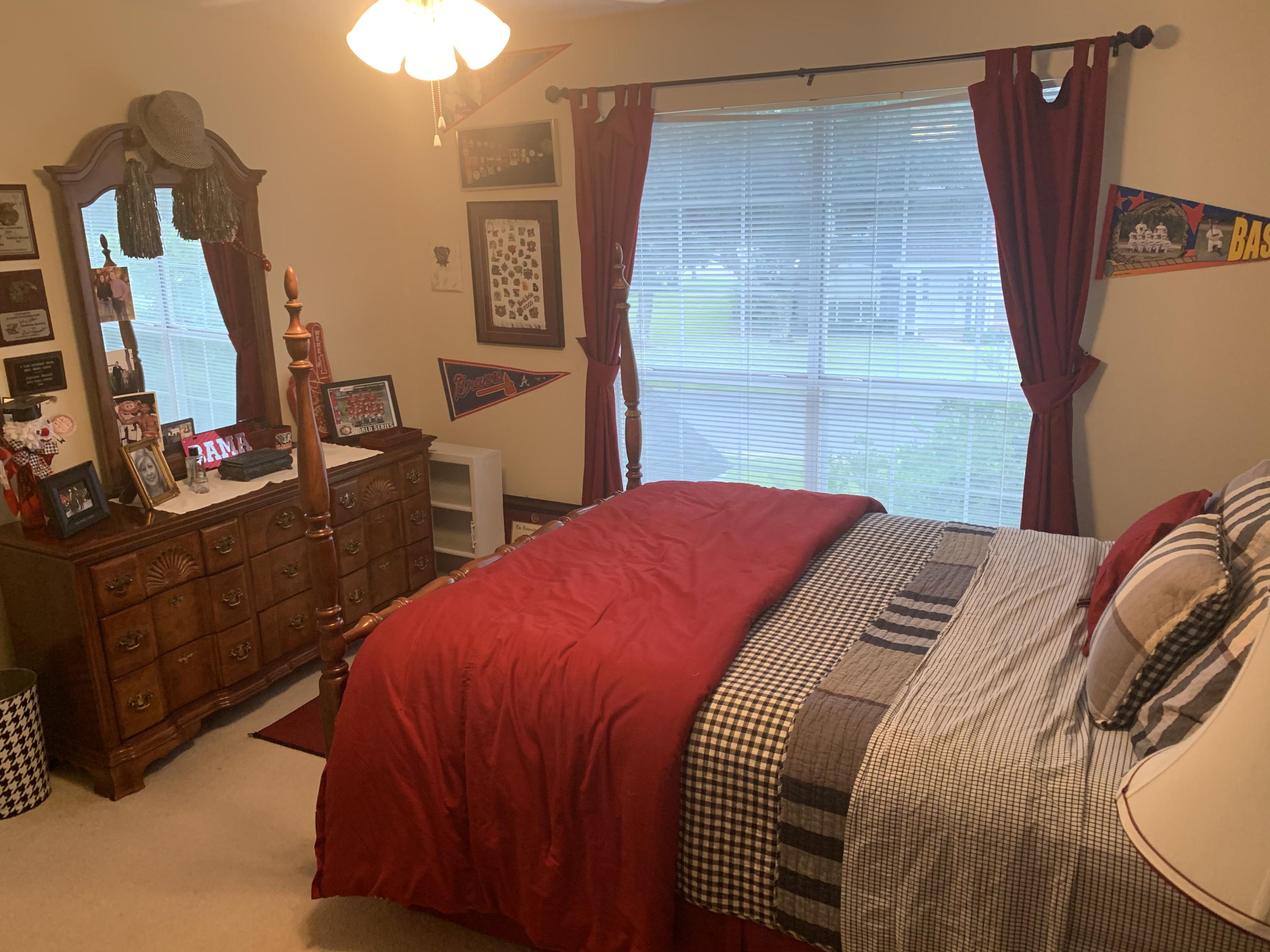 LAKE LORRAINE ESTATES - Residential