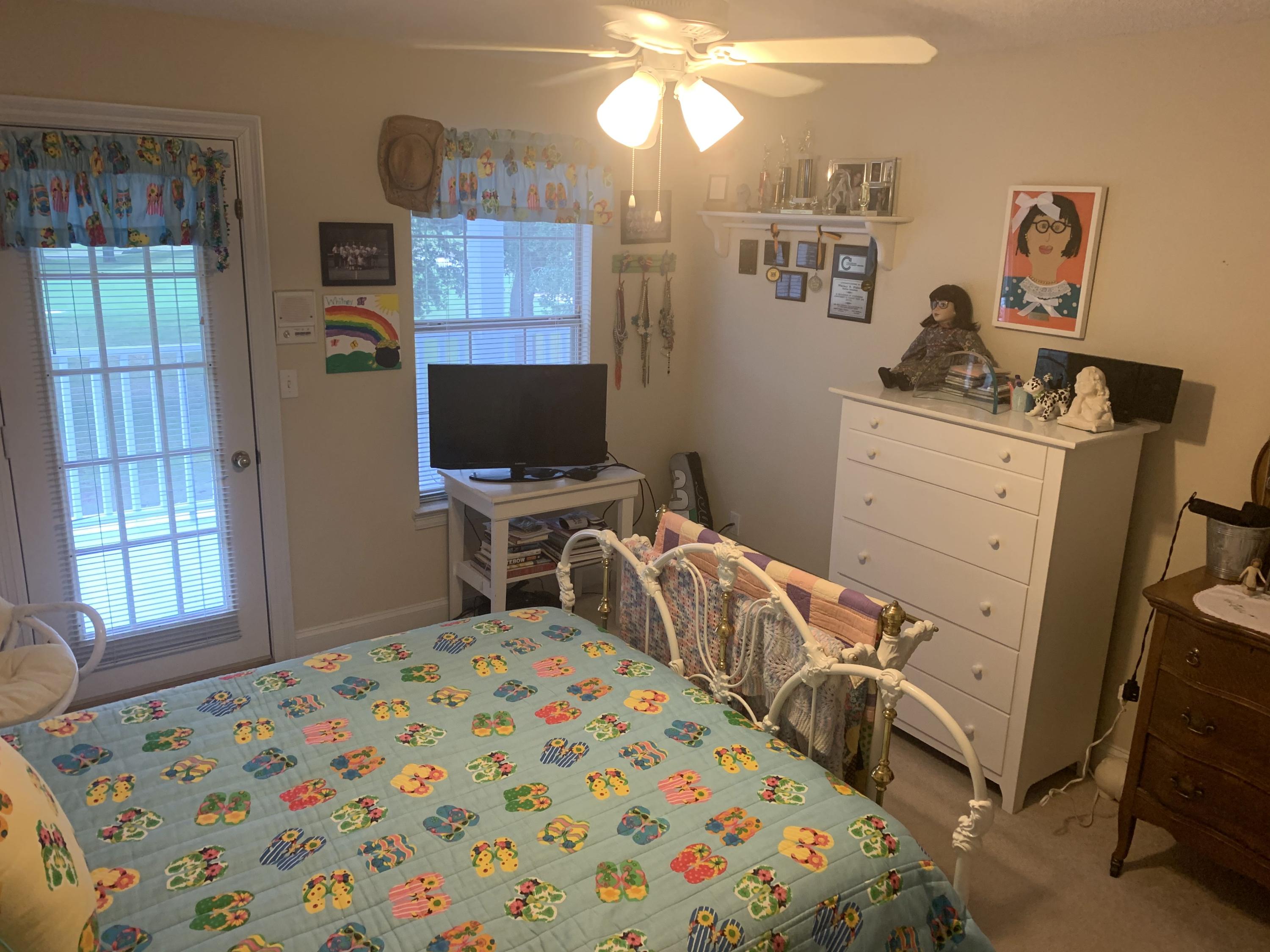 LAKE LORRAINE ESTATES - Residential