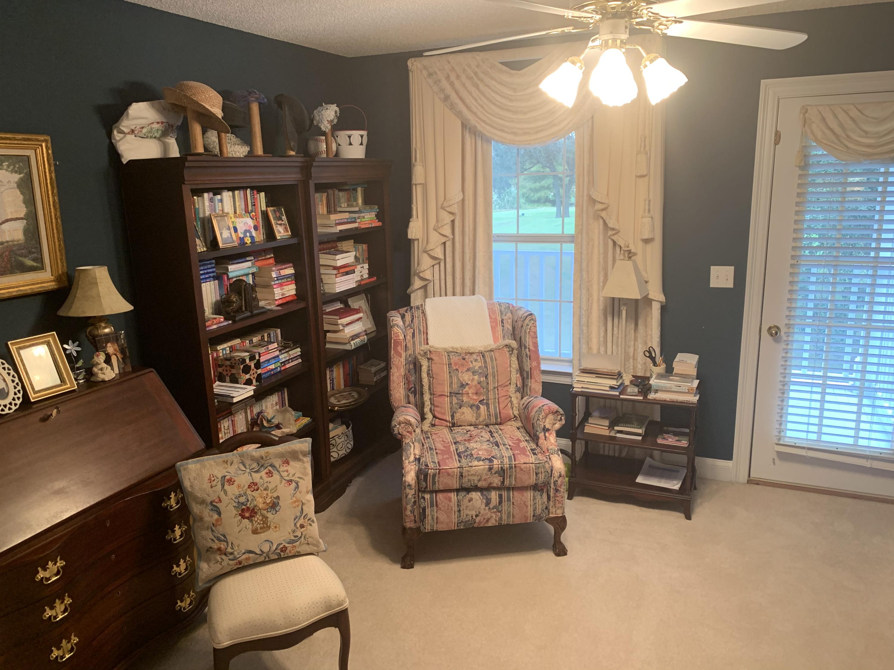 LAKE LORRAINE ESTATES - Residential