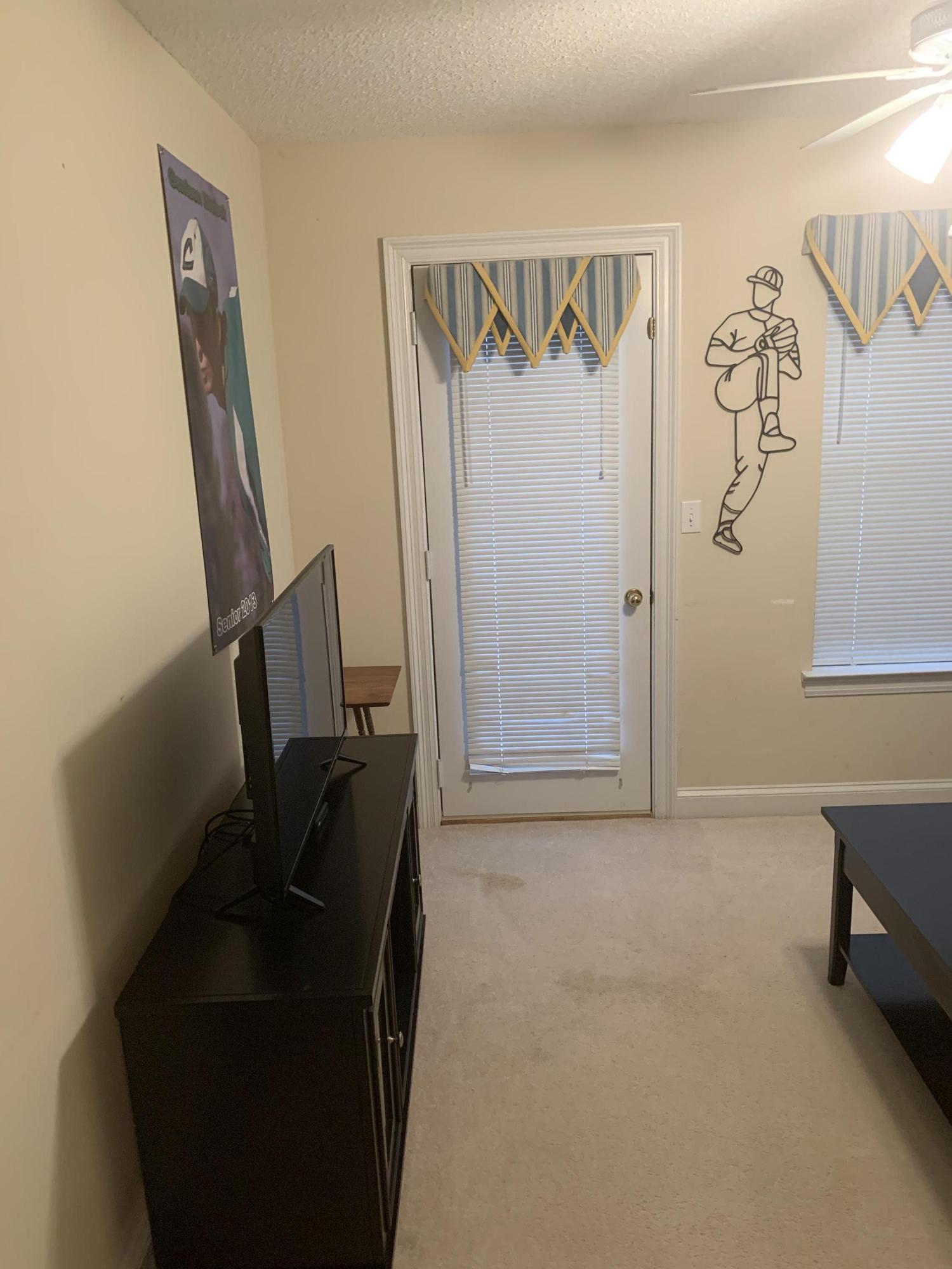 LAKE LORRAINE ESTATES - Residential