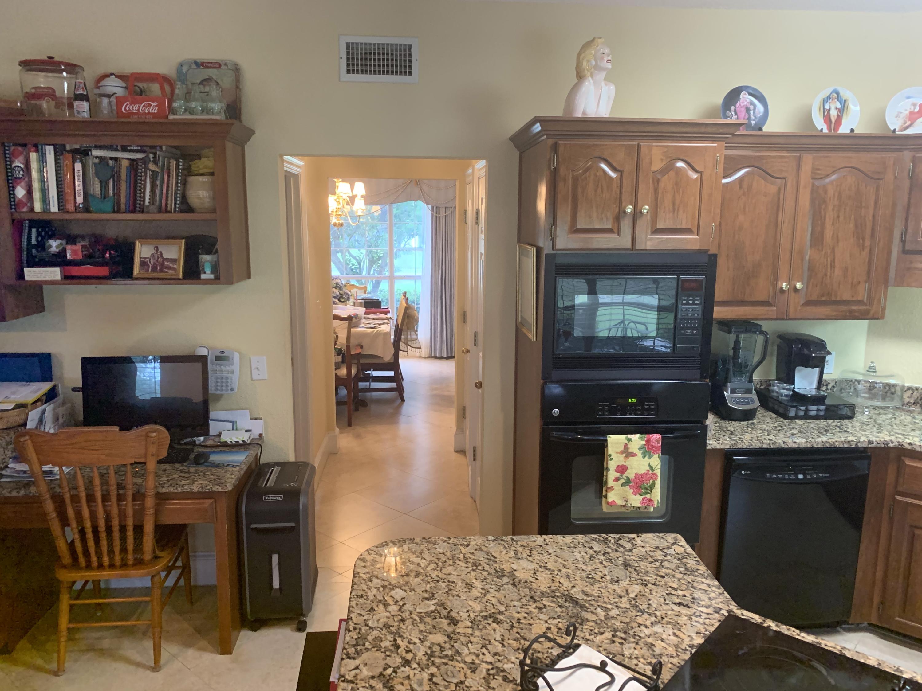 LAKE LORRAINE ESTATES - Residential