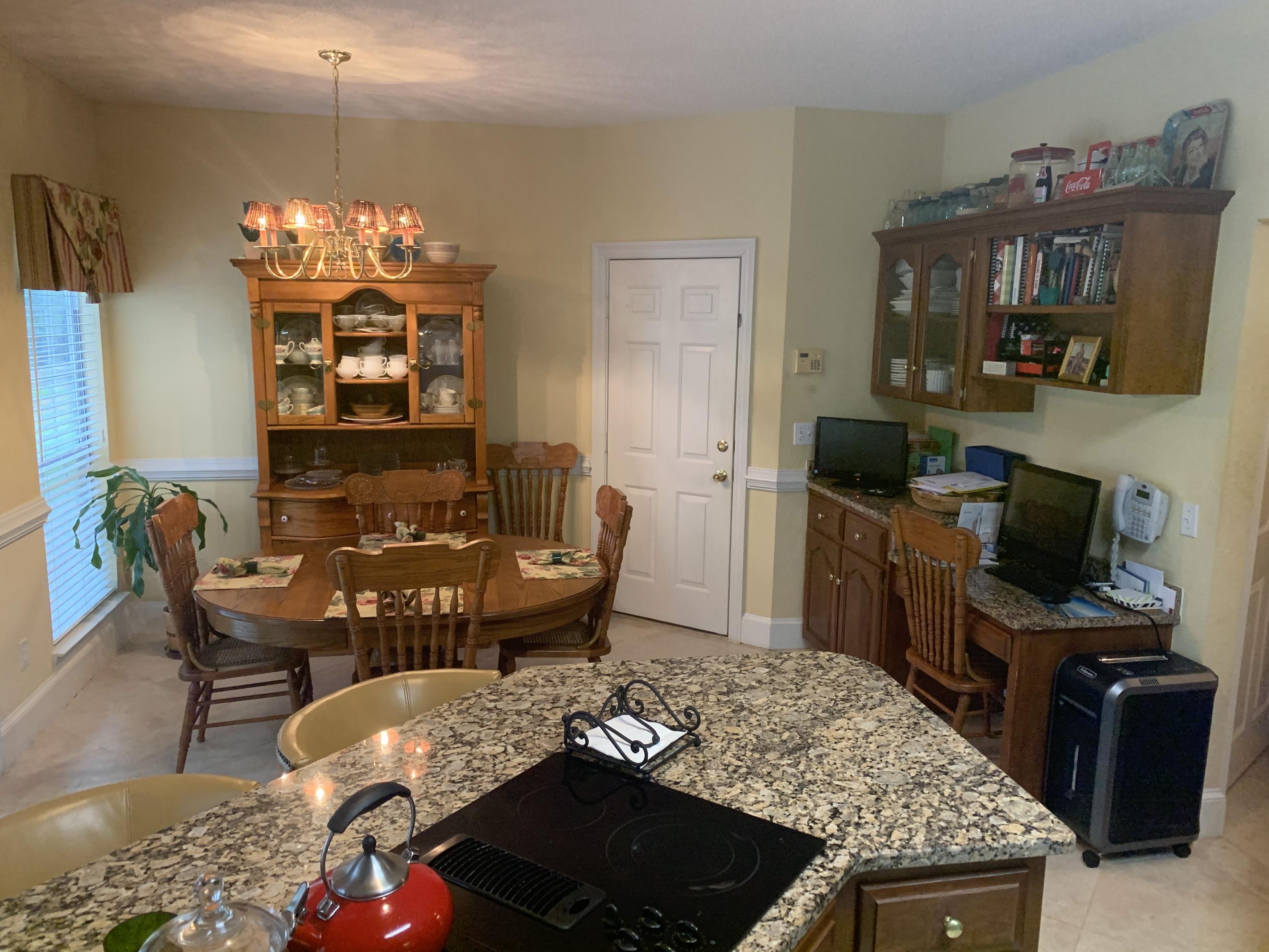 LAKE LORRAINE ESTATES - Residential