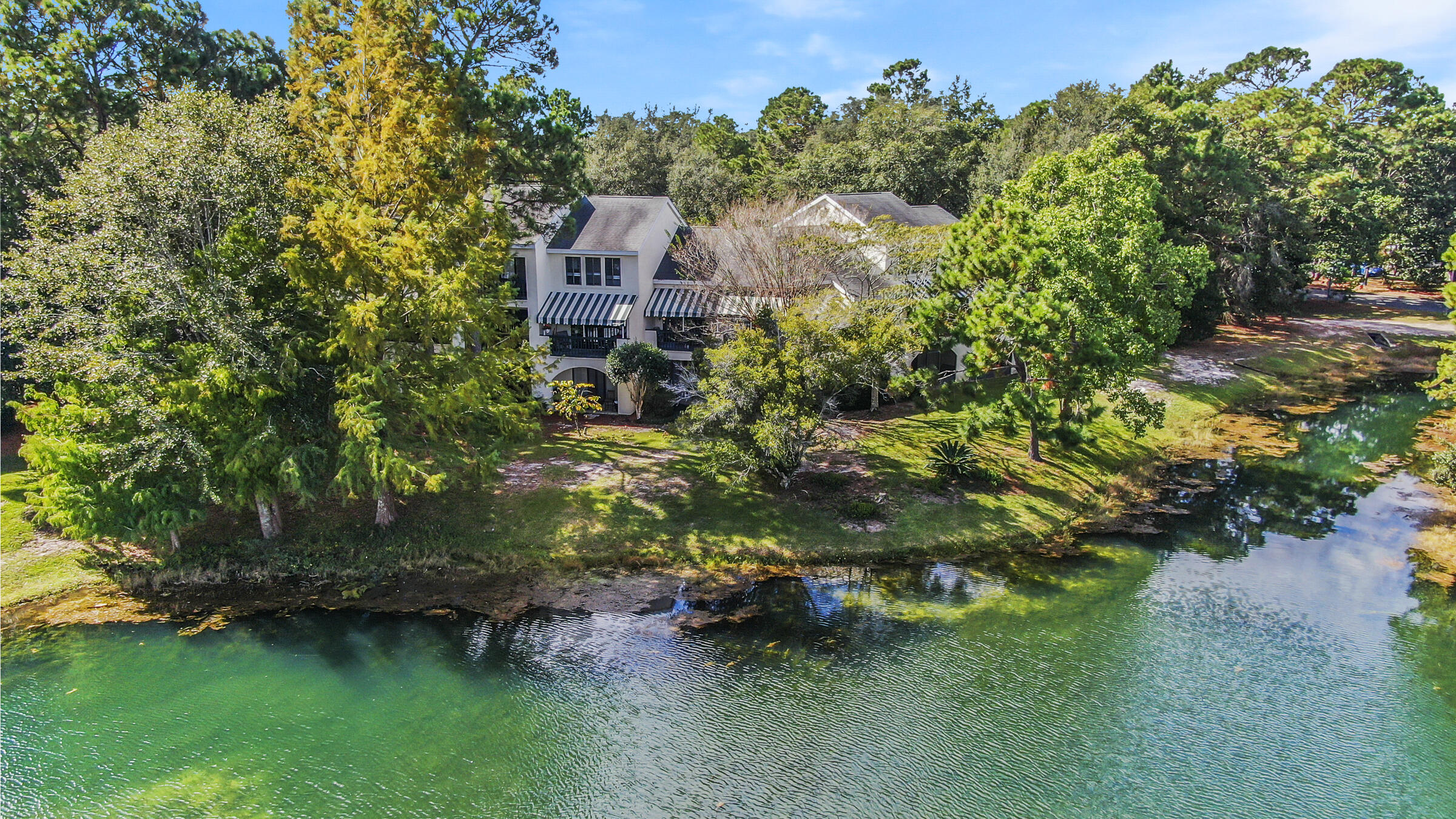 LAKESIDE CONDO AT BLUEWATER BAY - Residential