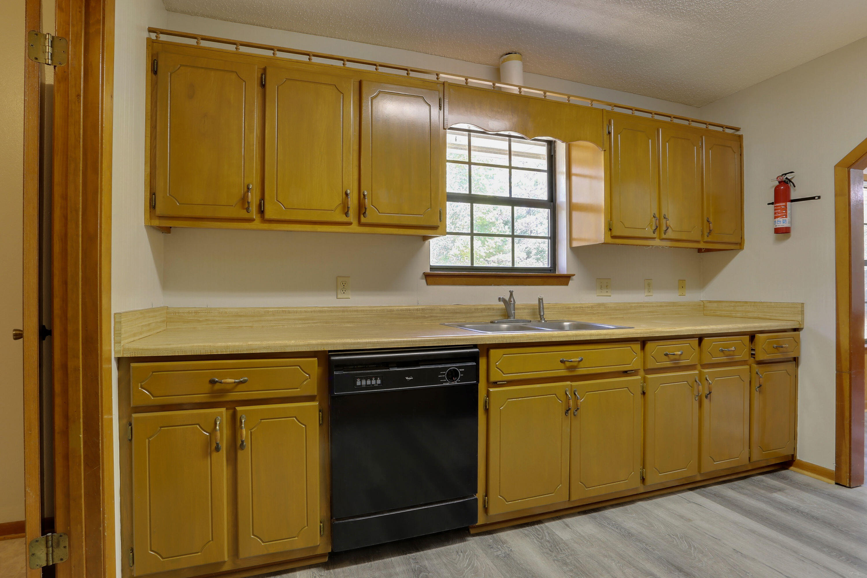 COUNTRYVIEW ESTATES 3RD ADDN - Residential