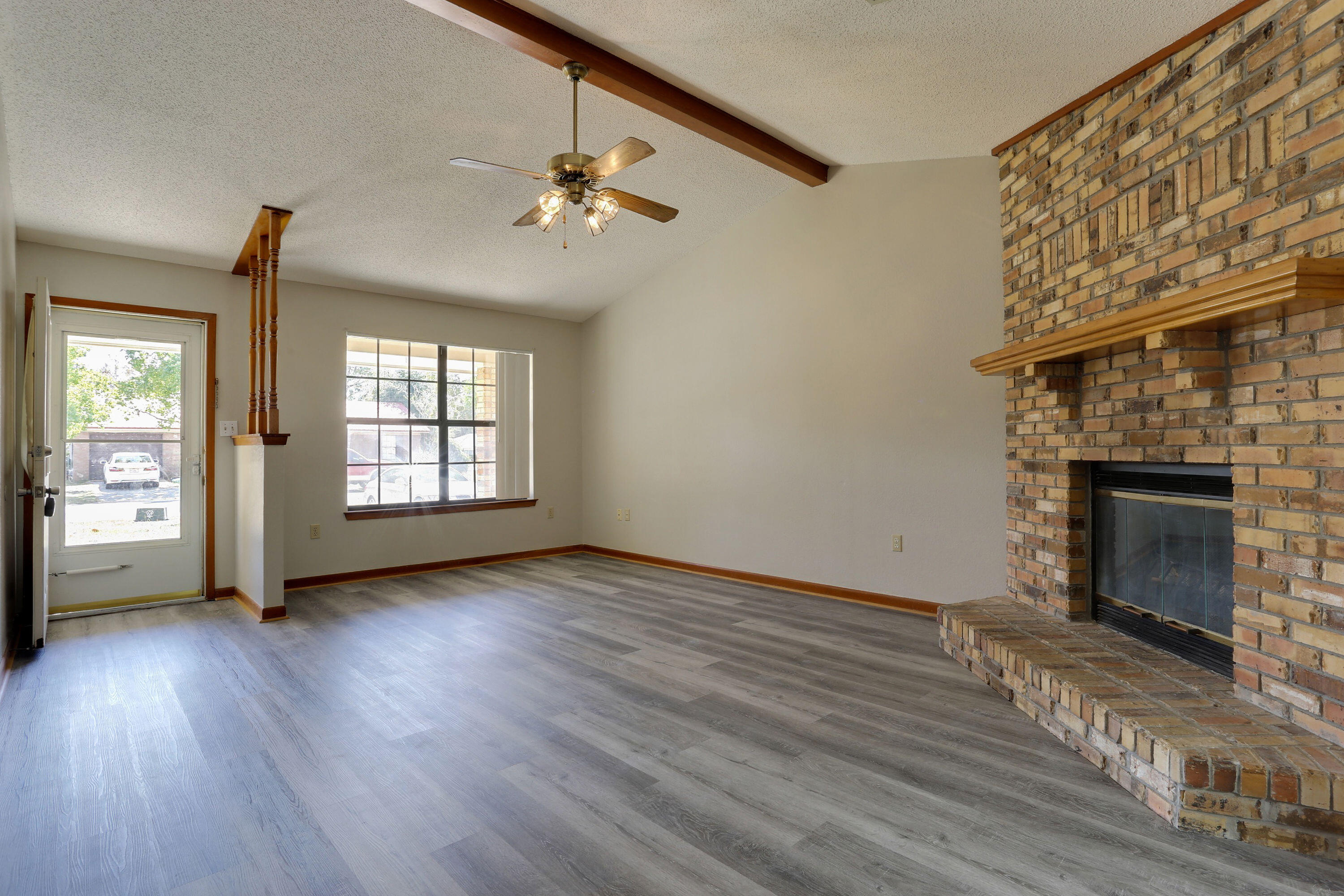 COUNTRYVIEW ESTATES 3RD ADDN - Residential