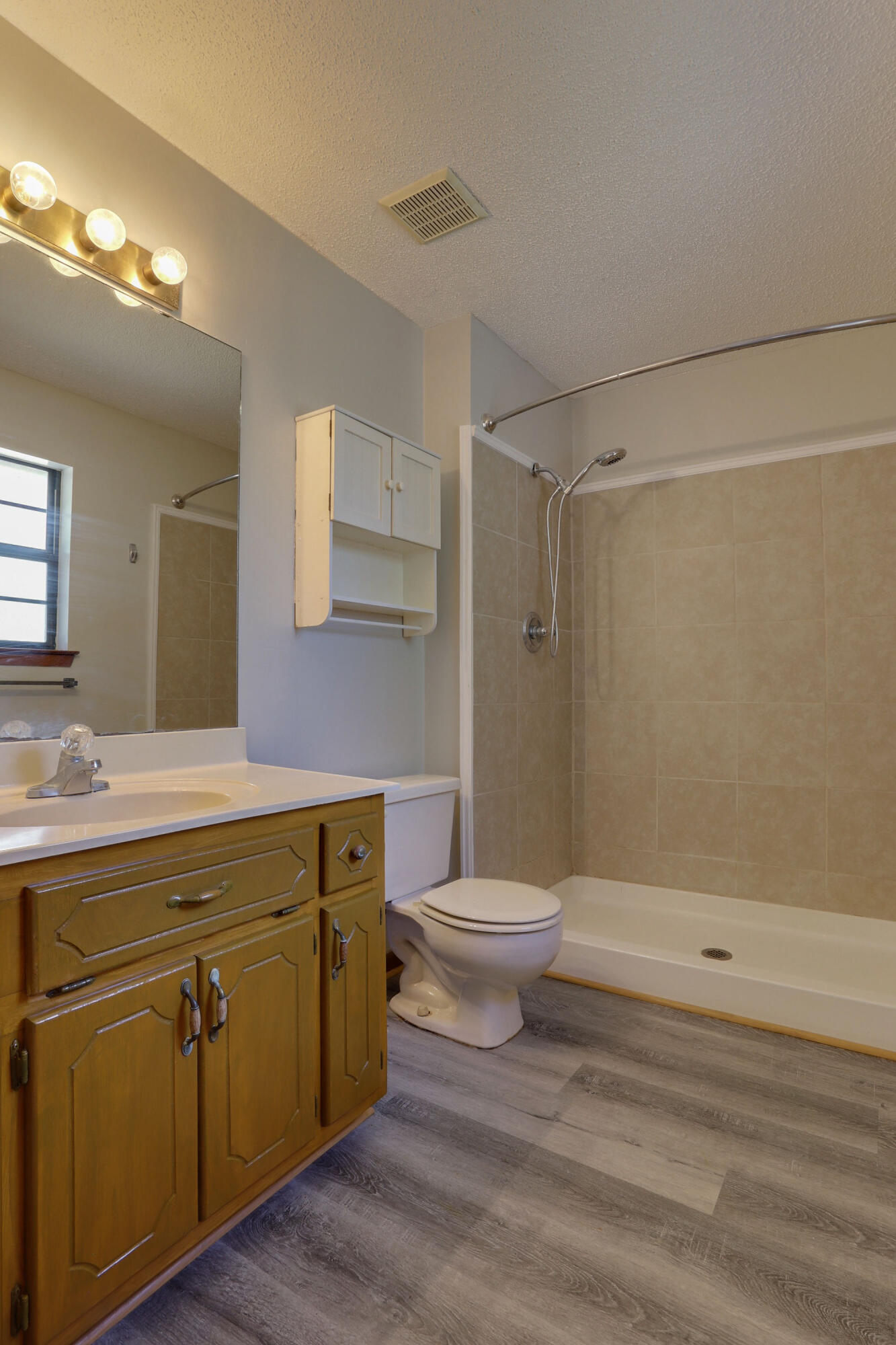 COUNTRYVIEW ESTATES 3RD ADDN - Residential