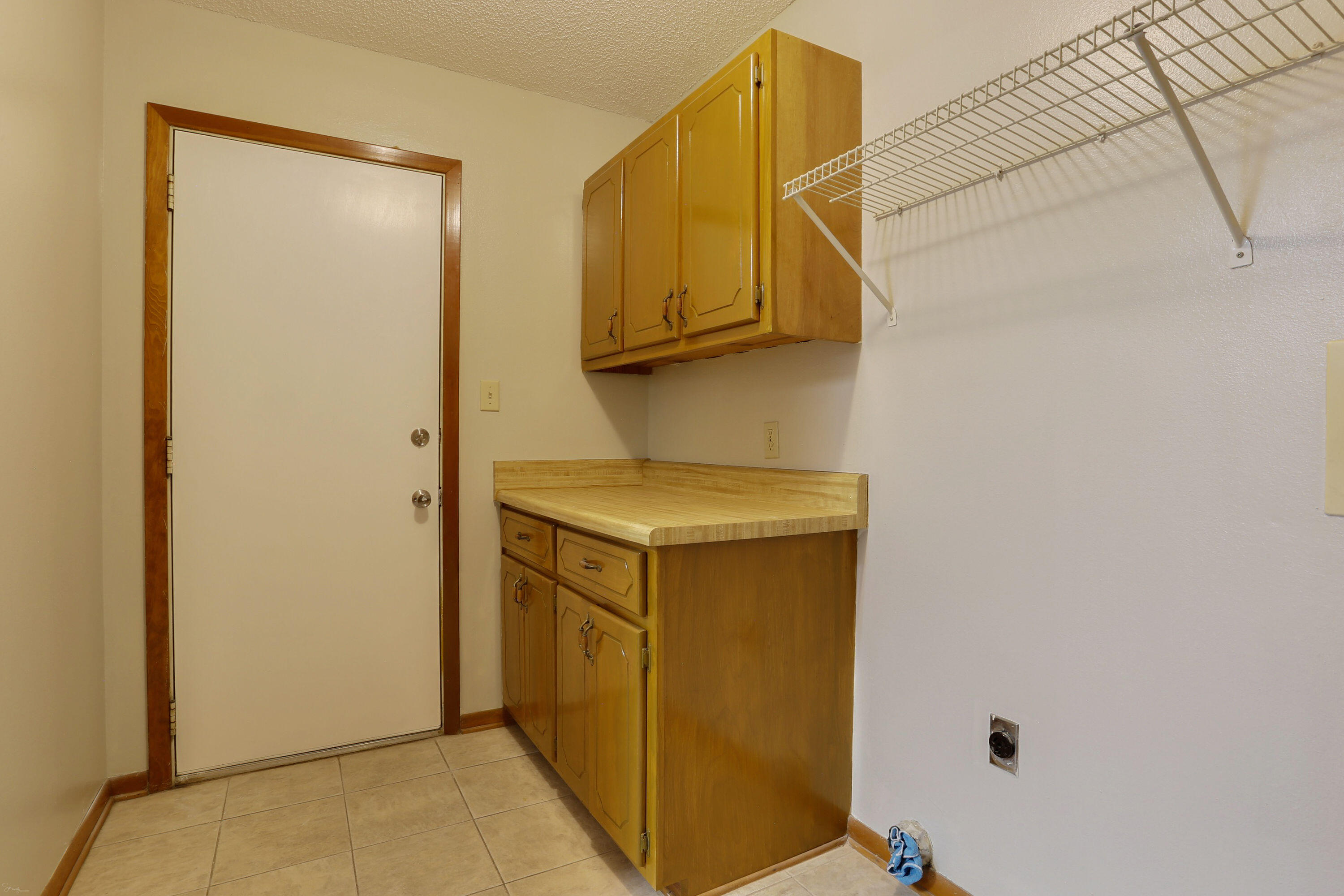 COUNTRYVIEW ESTATES 3RD ADDN - Residential