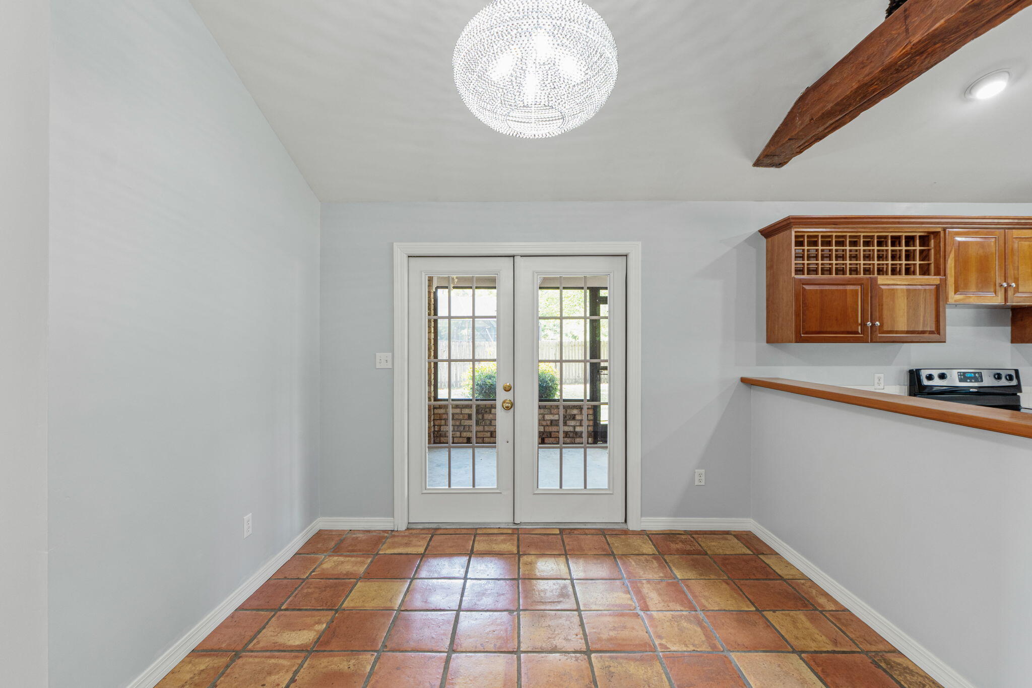 HOLLEY BY THE SEA - Residential