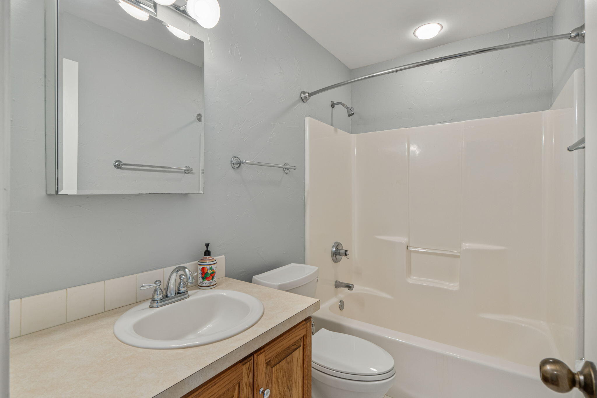 HOLLEY BY THE SEA - Residential