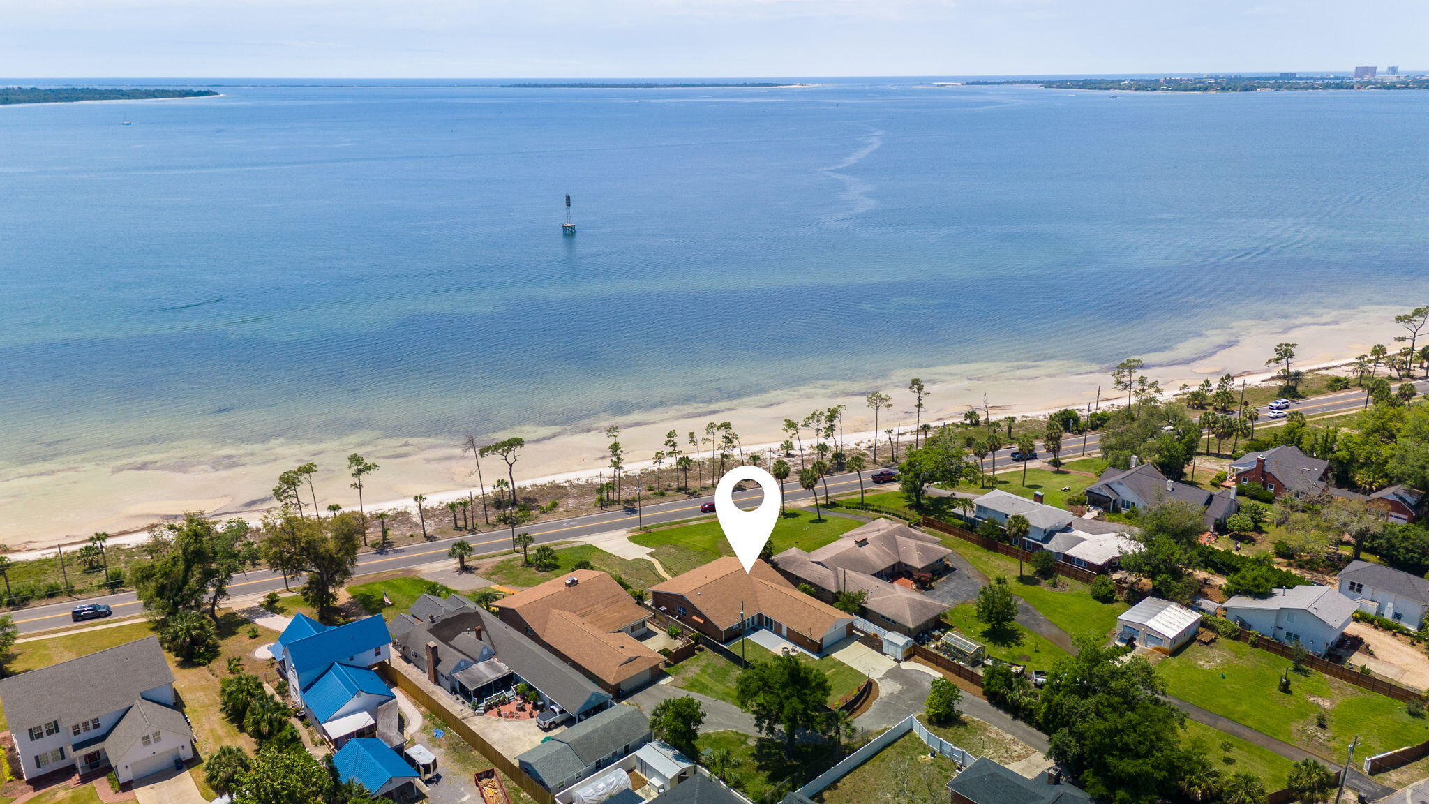 920 W Beach Drive
