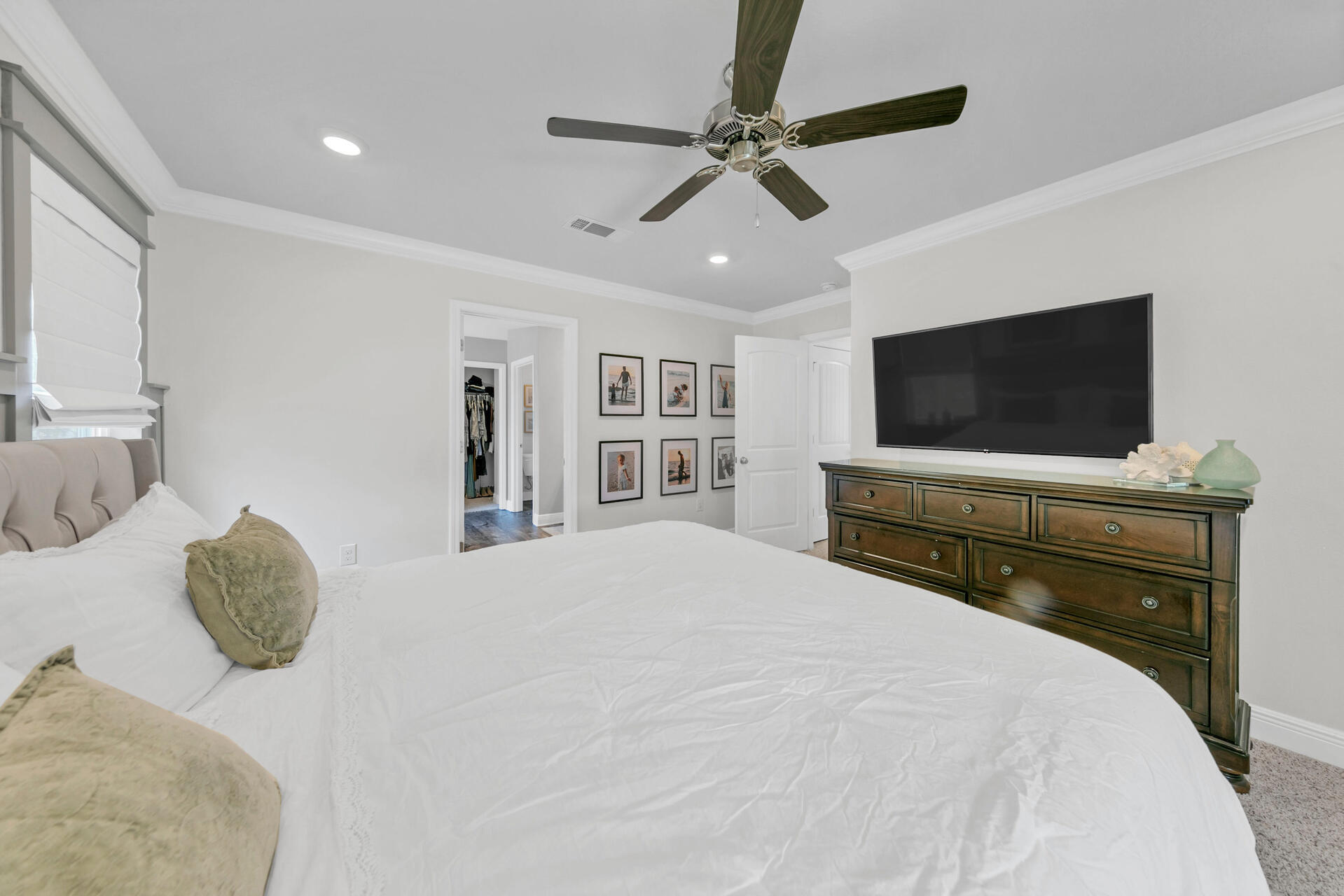 STONEGATE - Residential