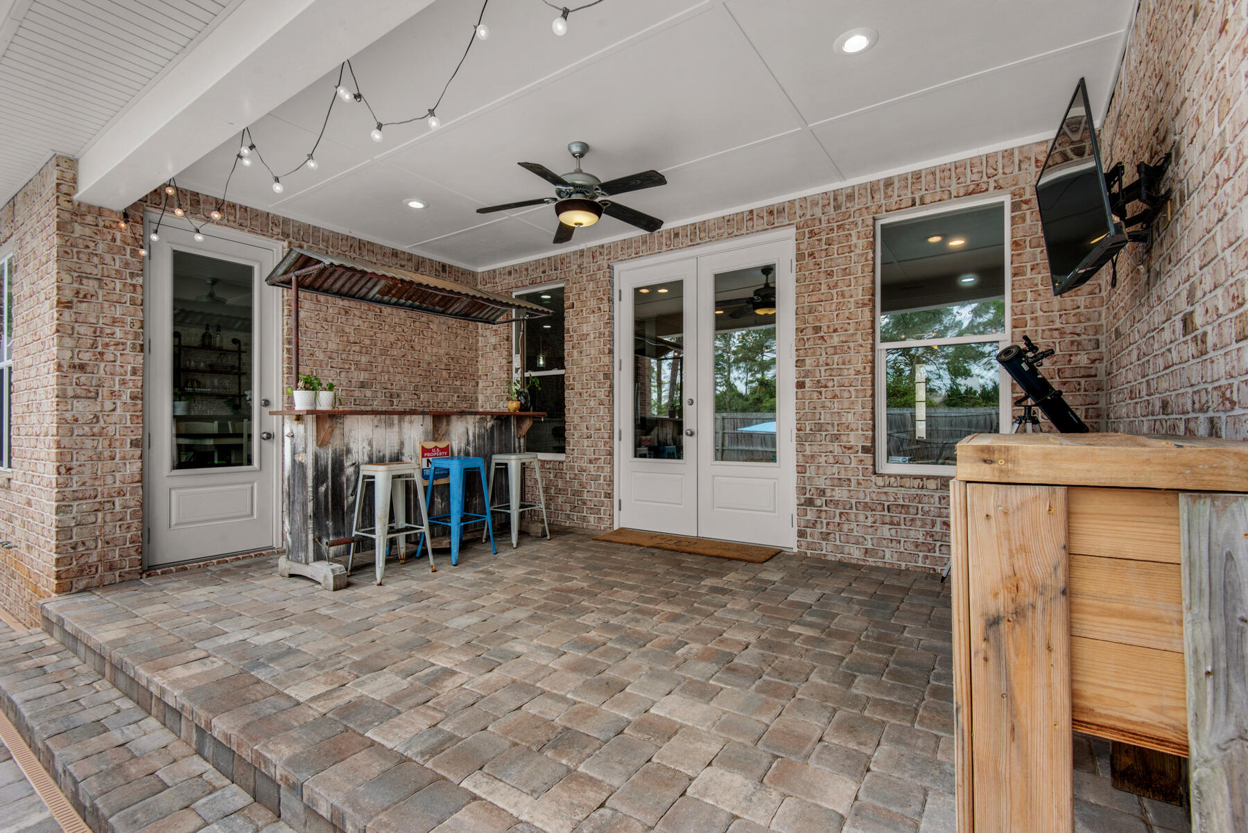 MAGNOLIA WOODS - Residential