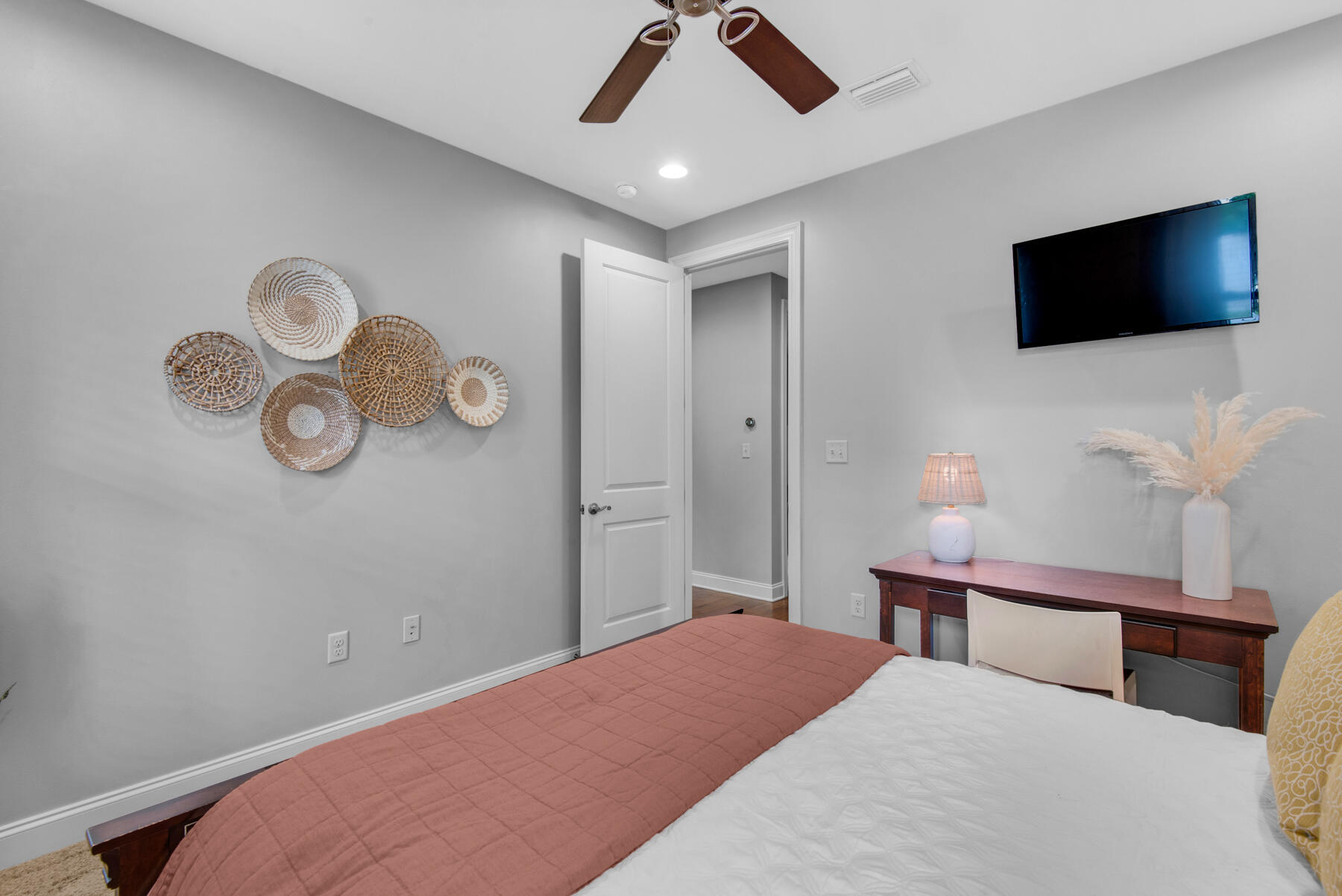 MAGNOLIA WOODS - Residential