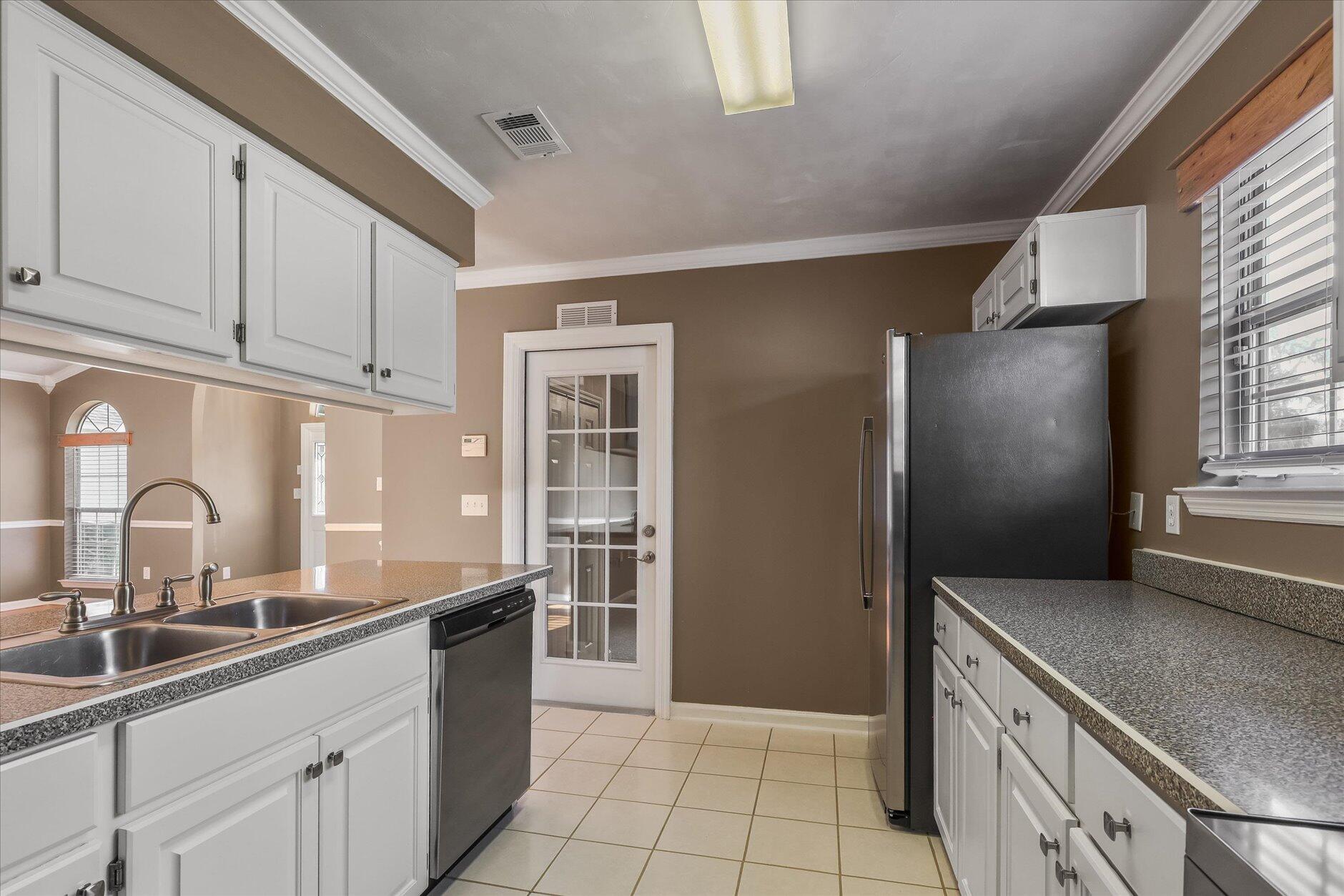 VIEW POINTE - Residential