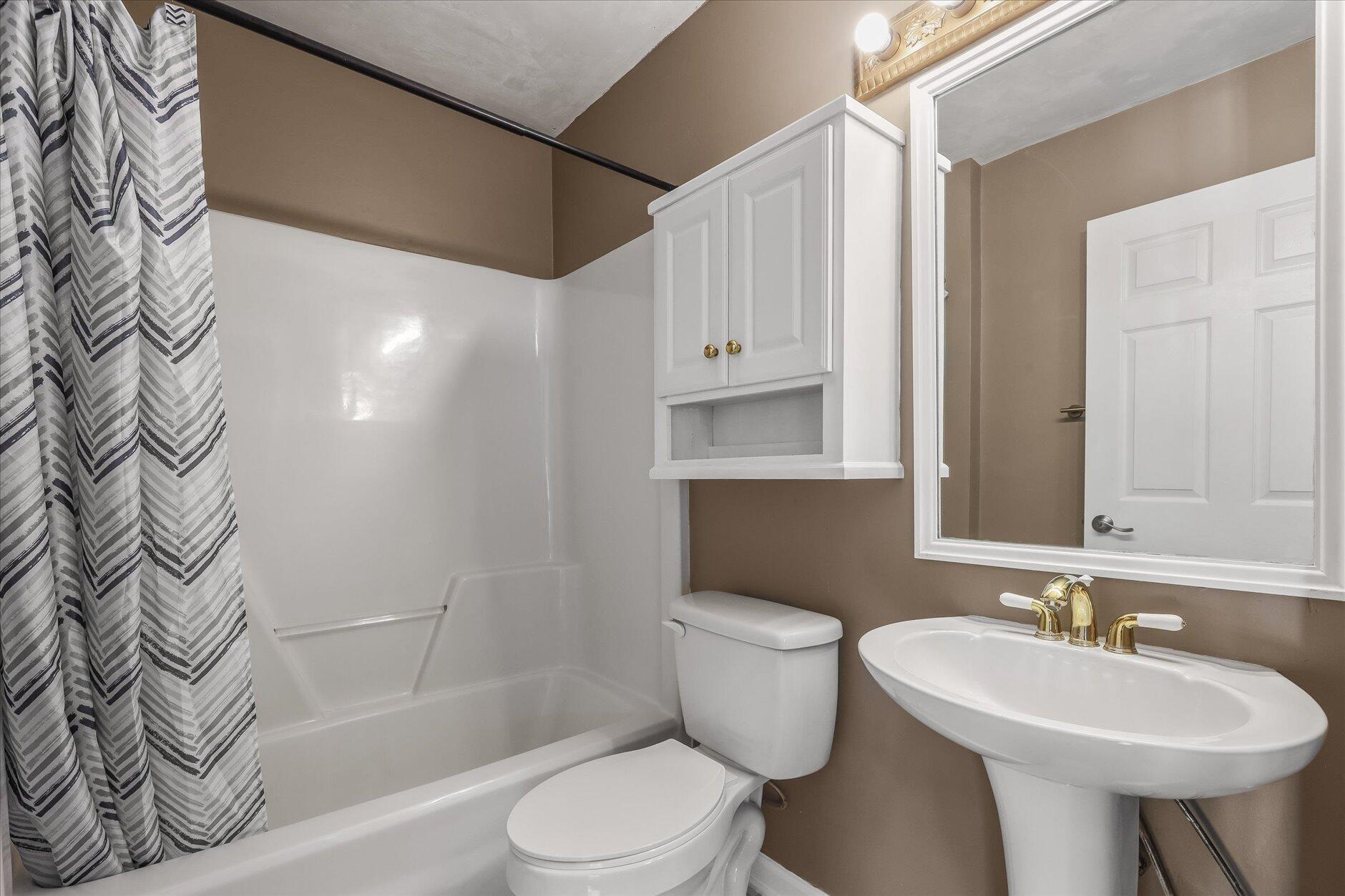 VIEW POINTE - Residential