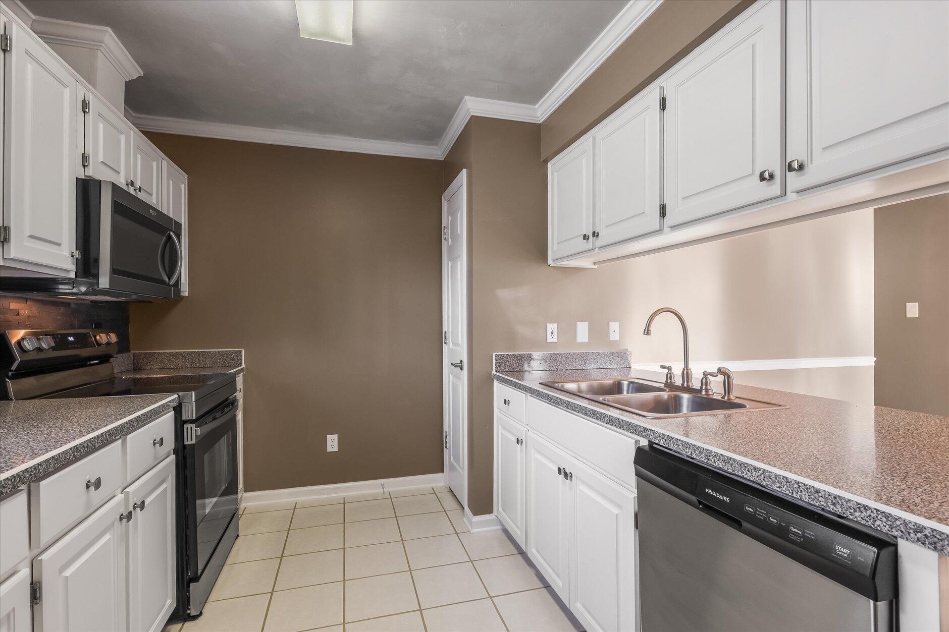 VIEW POINTE - Residential