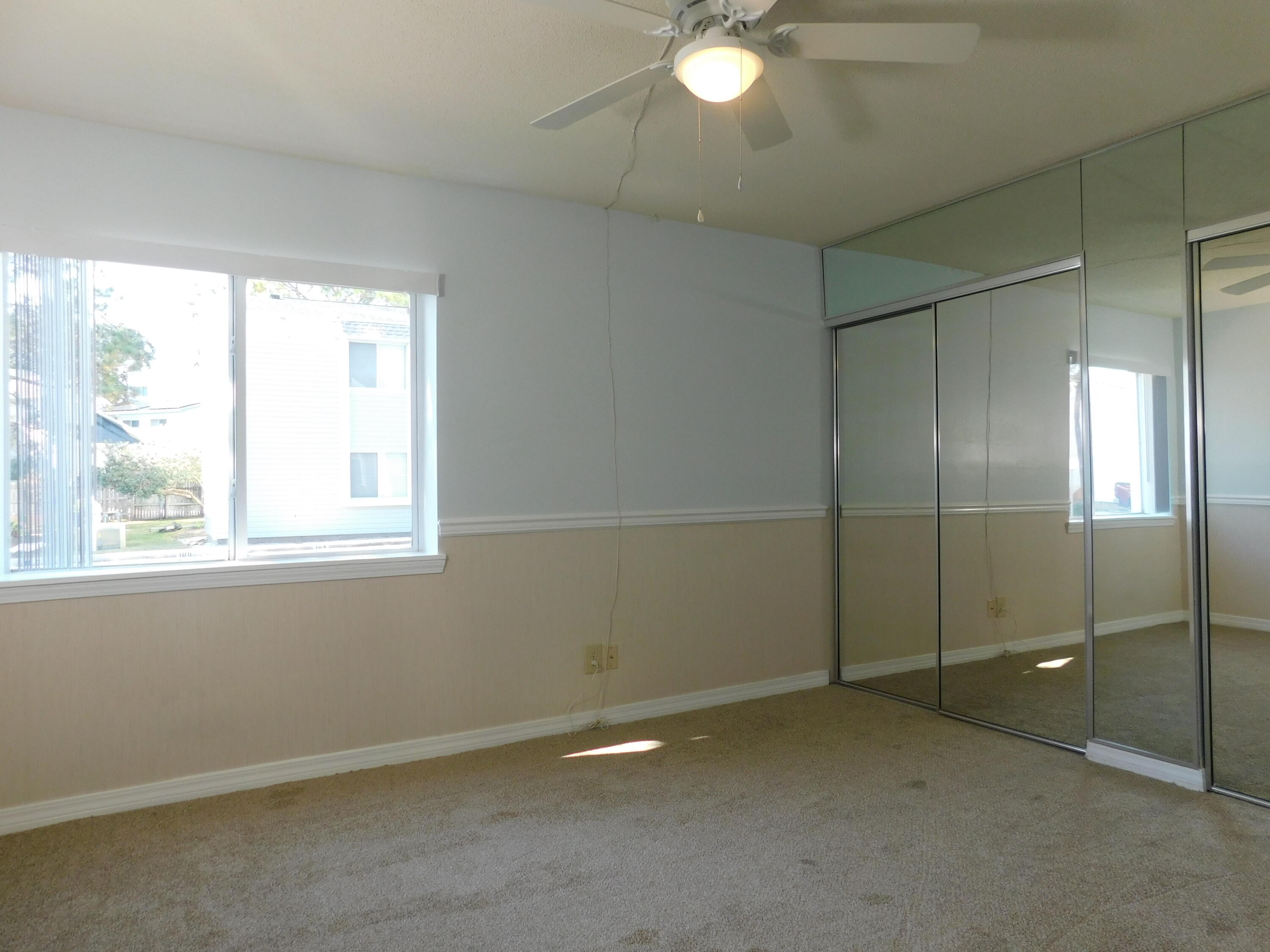 FINISTERRA CONDO - Residential