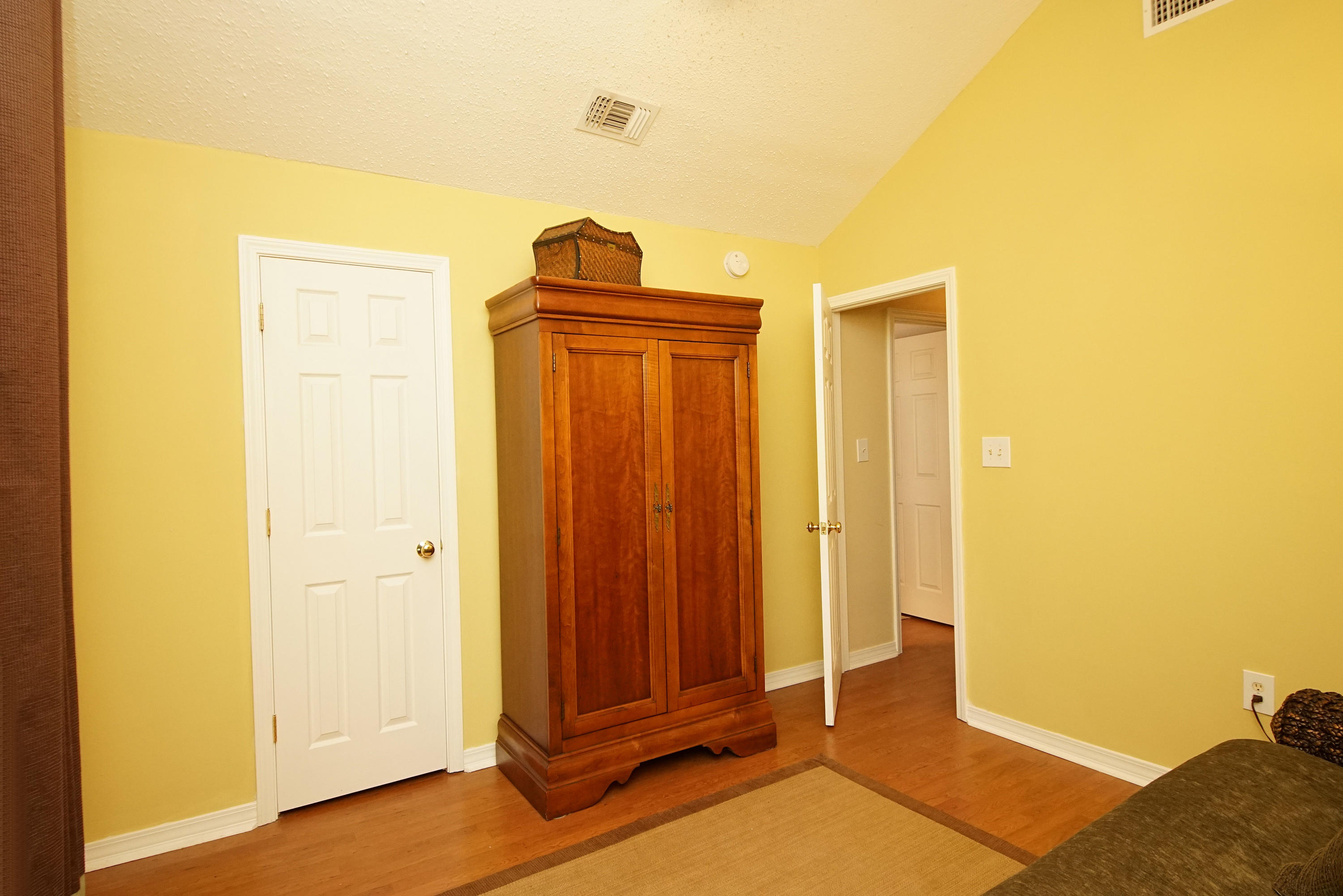 WHISPERING PINES 1ST ADDN - Residential