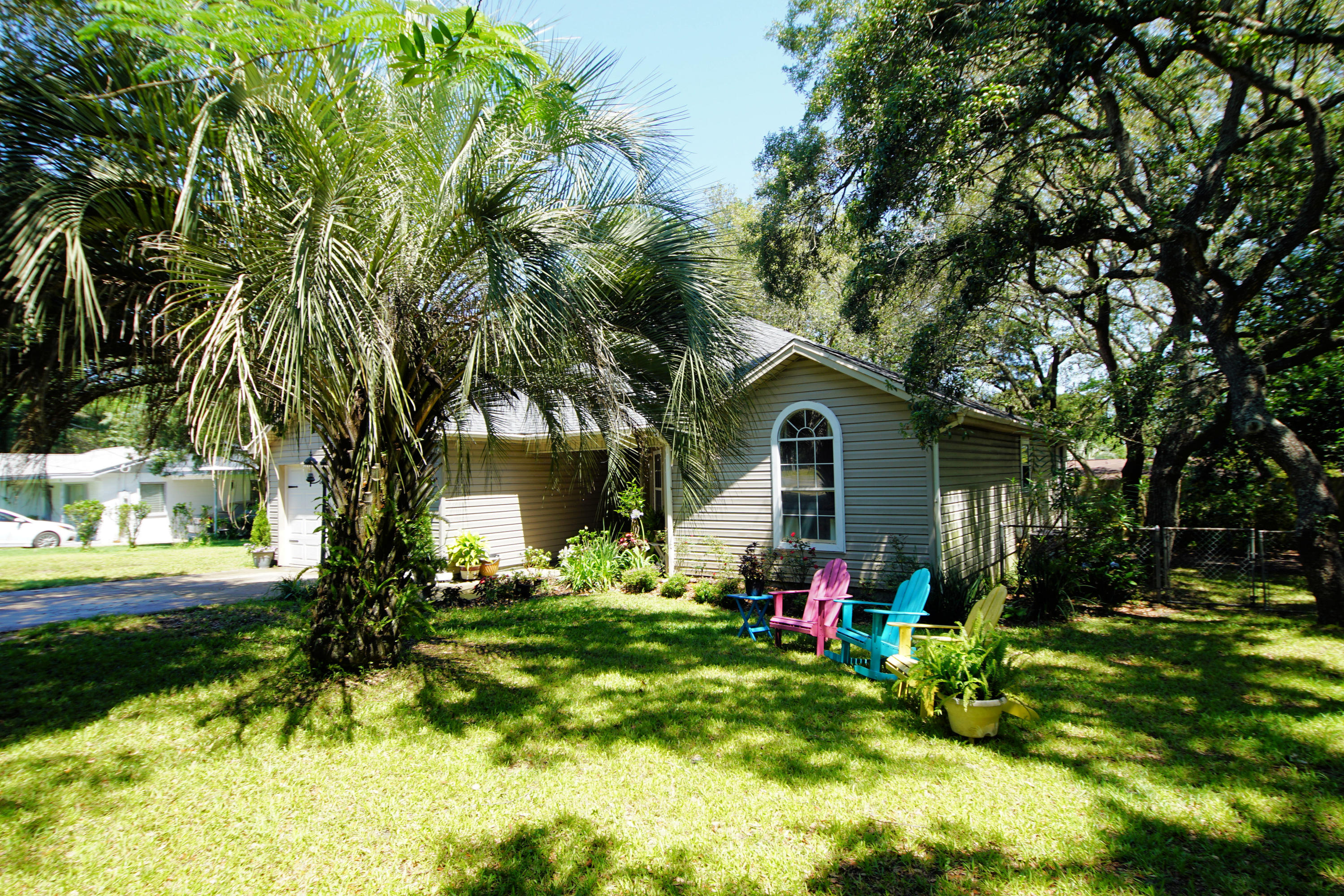 WHISPERING PINES 1ST ADDN - Residential