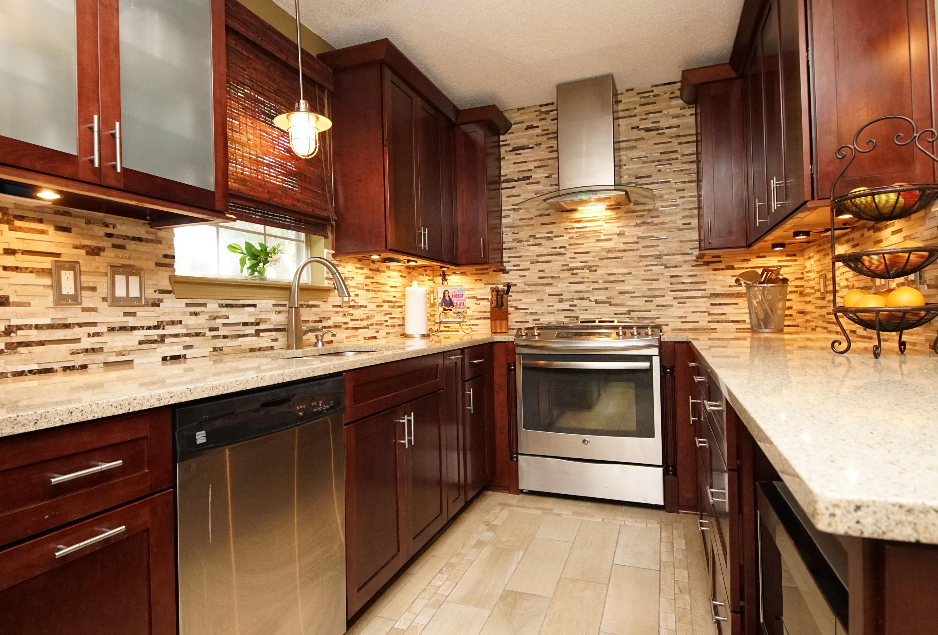 WHISPERING PINES 1ST ADDN - Residential