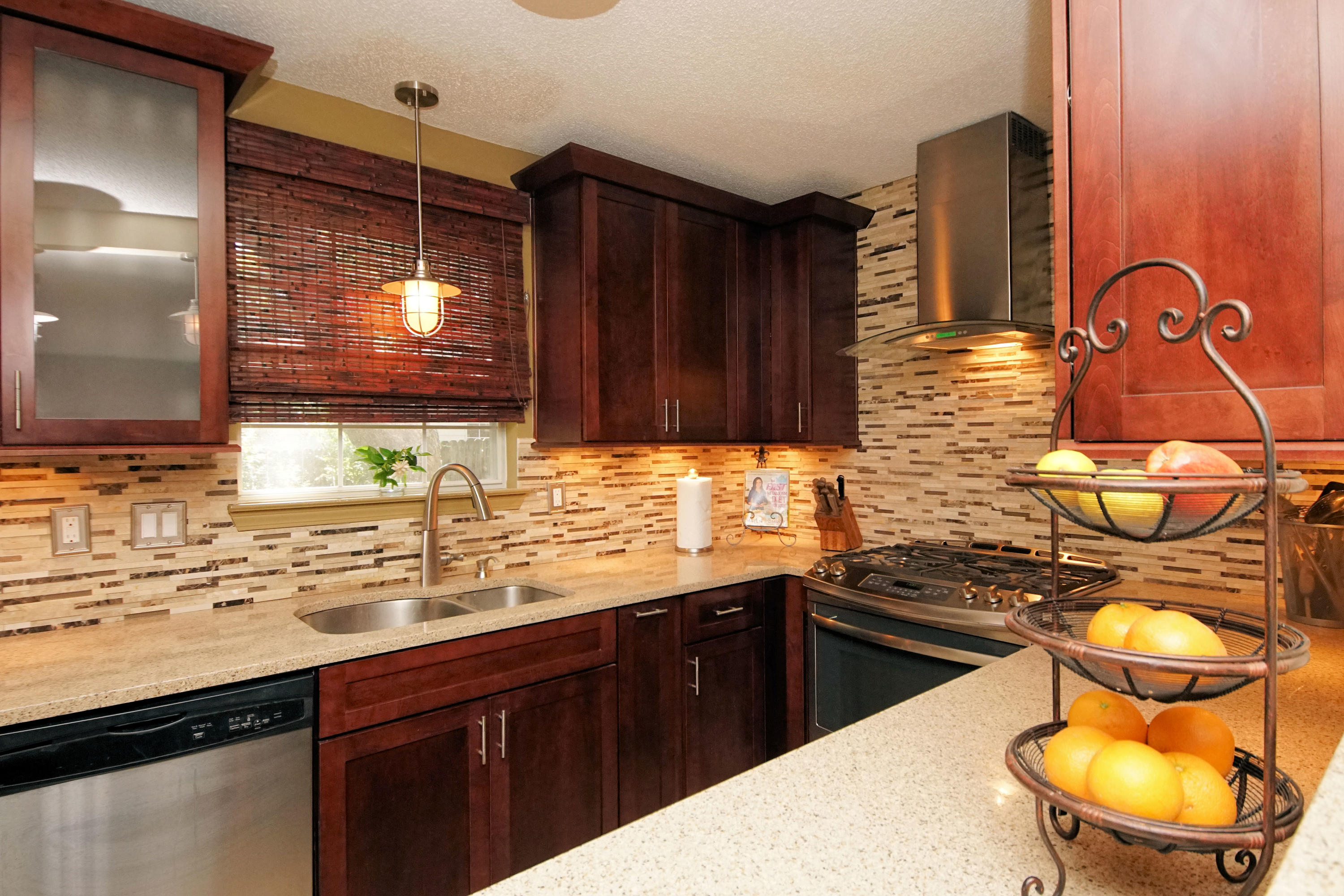 WHISPERING PINES 1ST ADDN - Residential