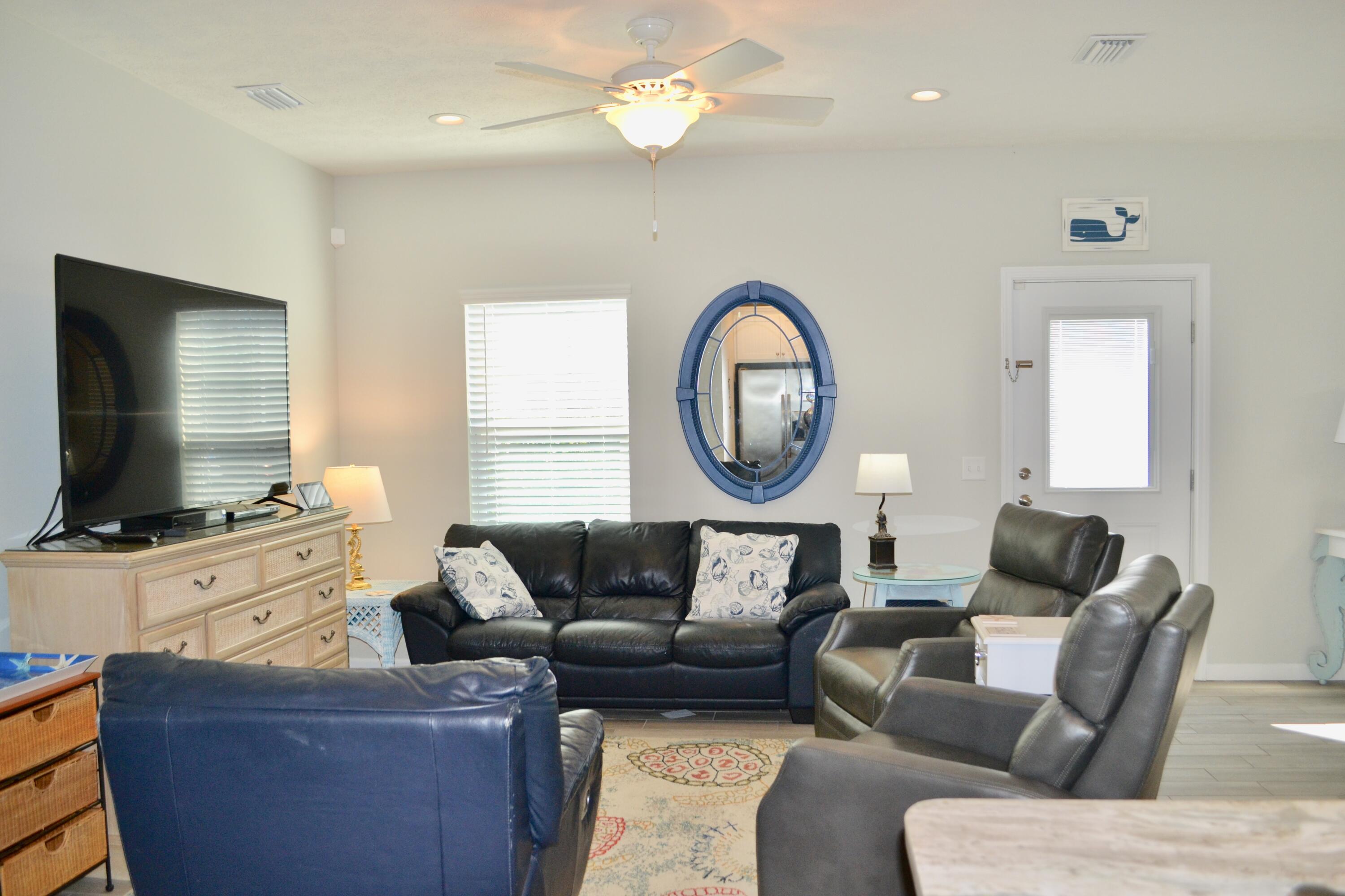 LAGUNA BEACH - Residential
