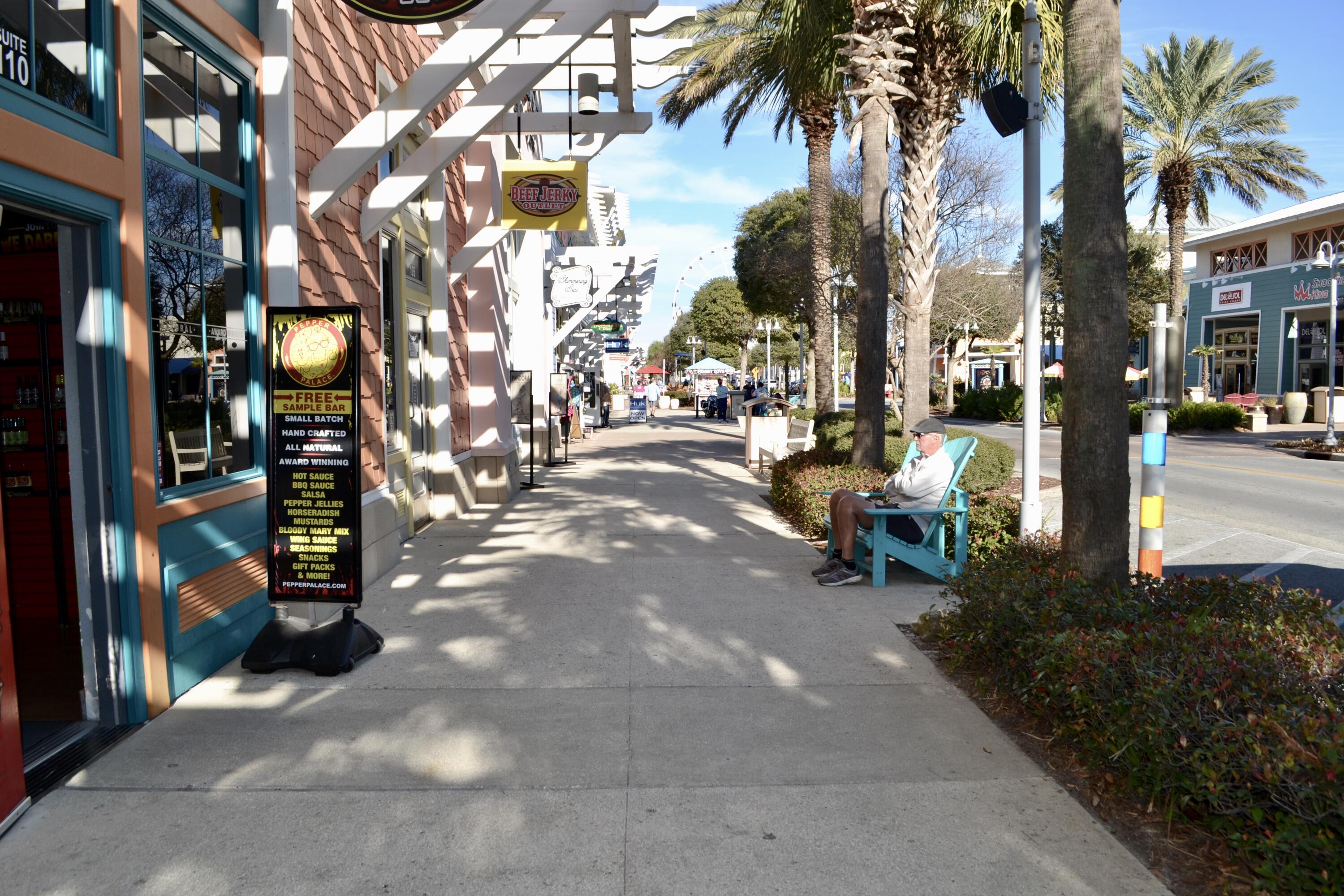 LAGUNA BEACH - Residential