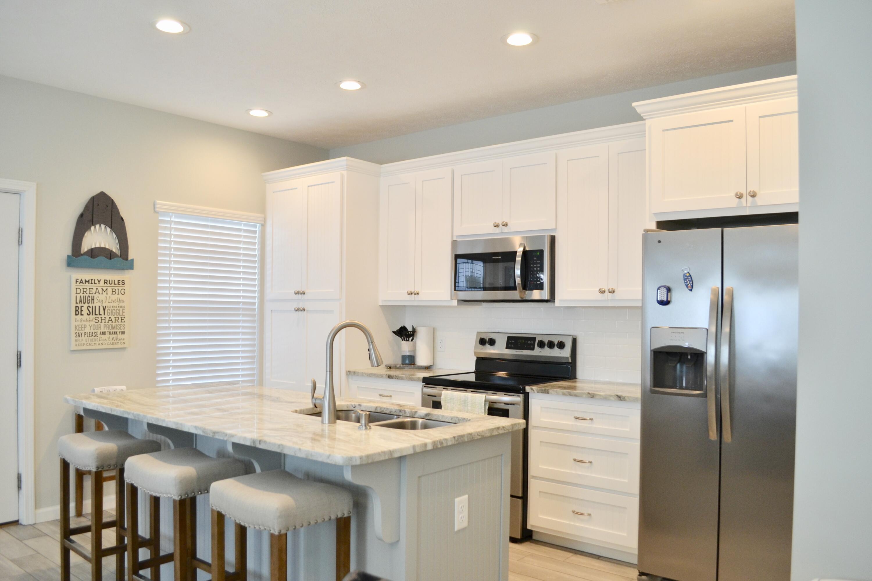 LAGUNA BEACH - Residential