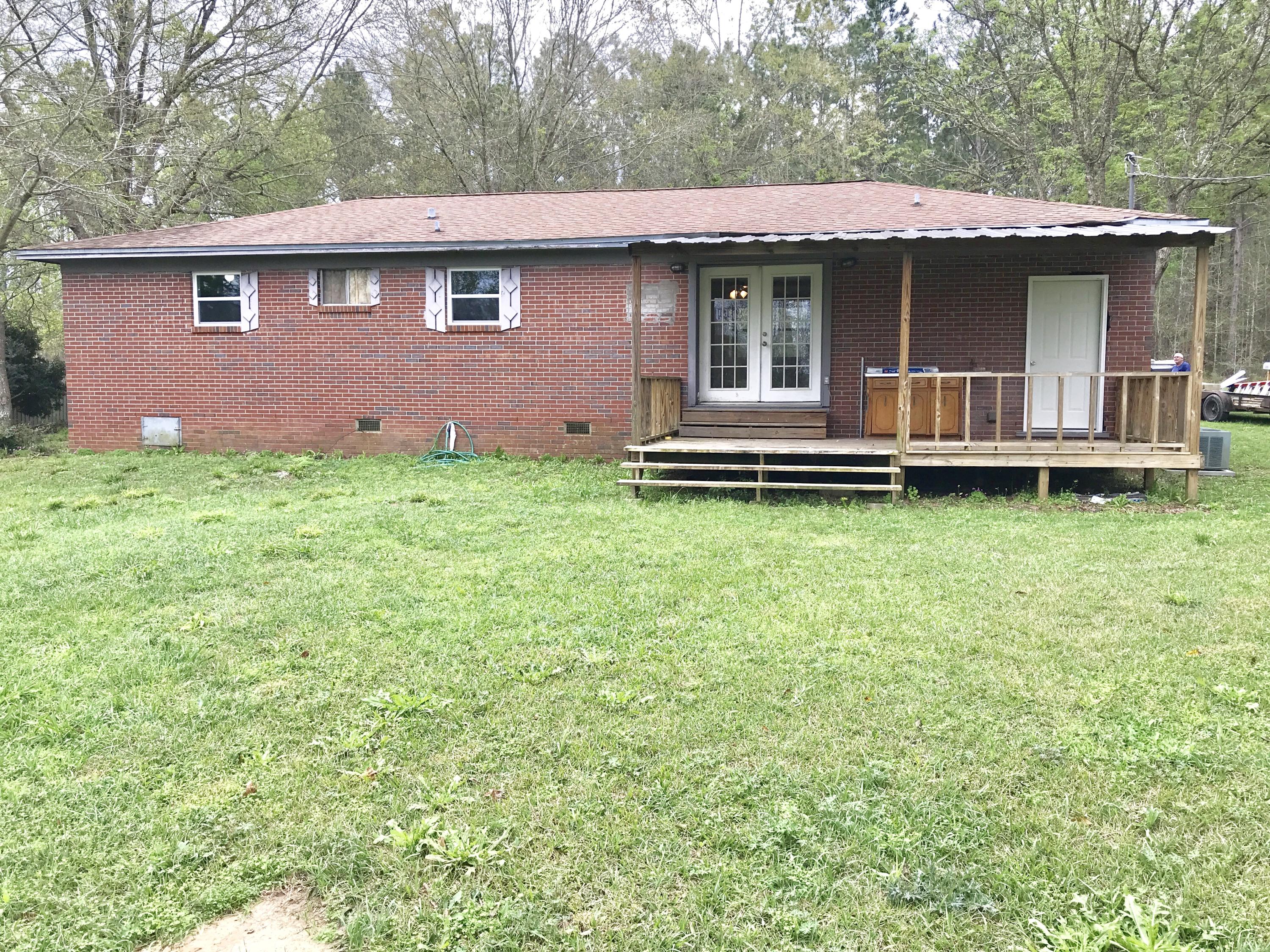 NO RECORDED SUBDIVISION - Residential