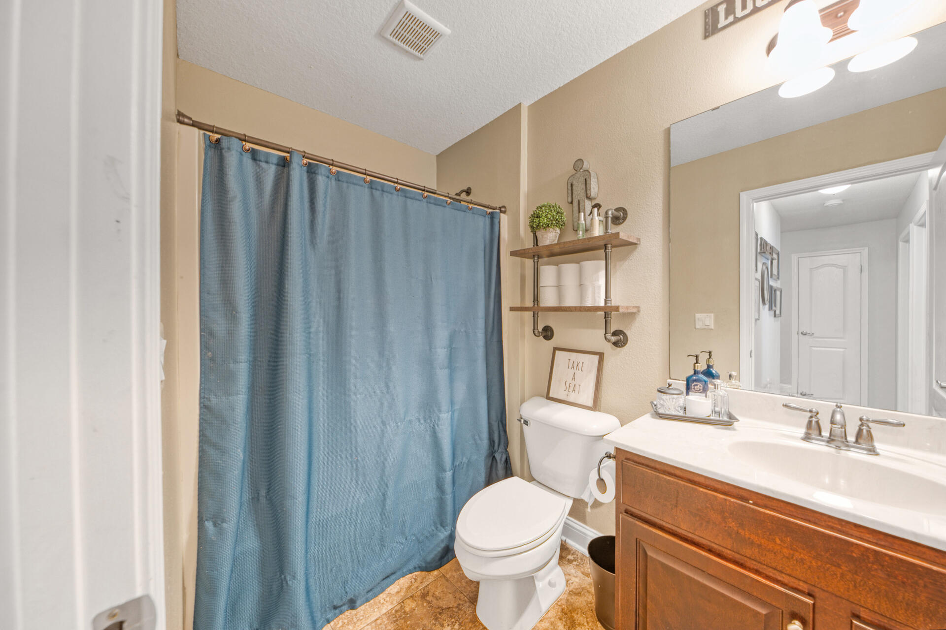 WINDMEADOWS - Residential