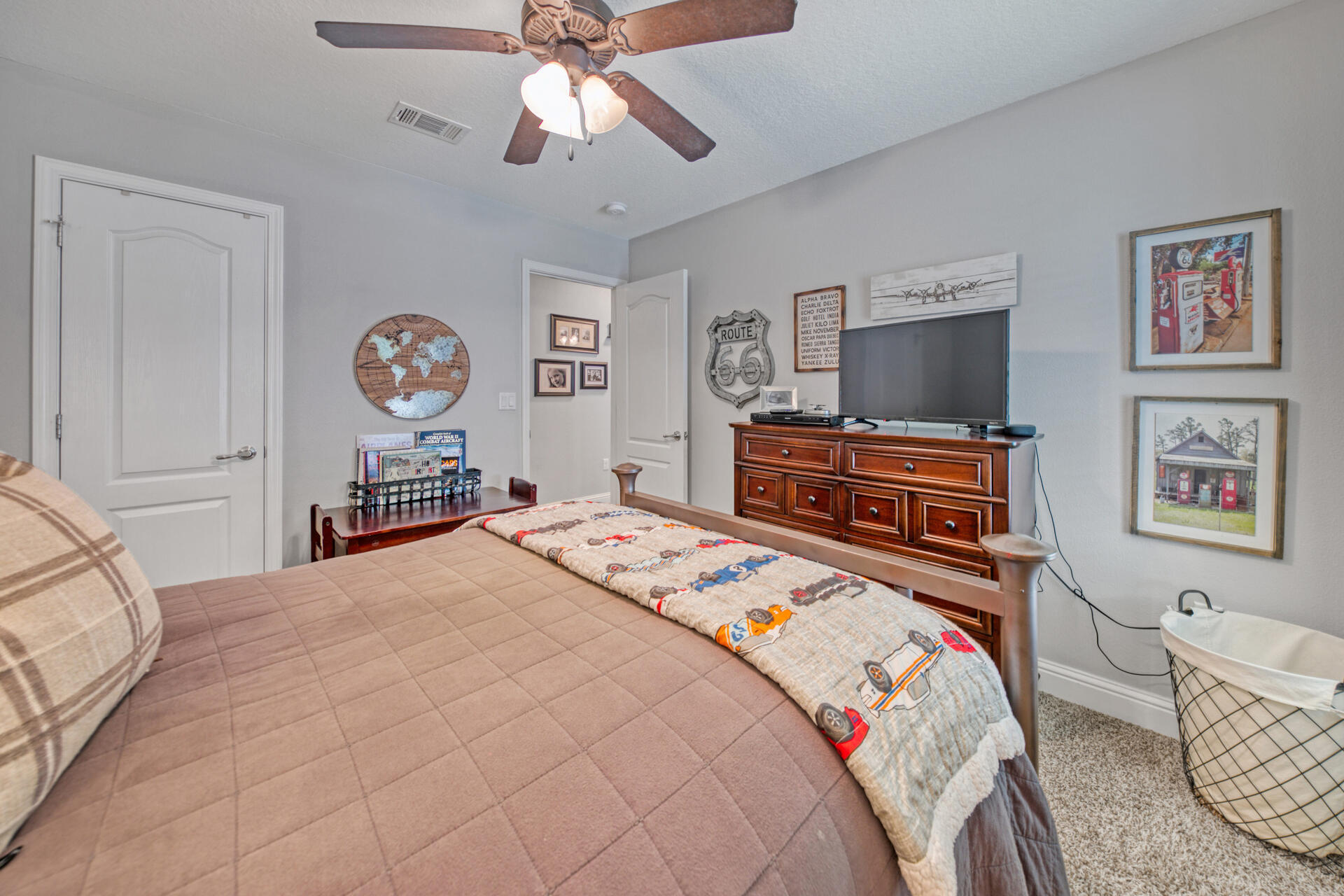 WINDMEADOWS - Residential